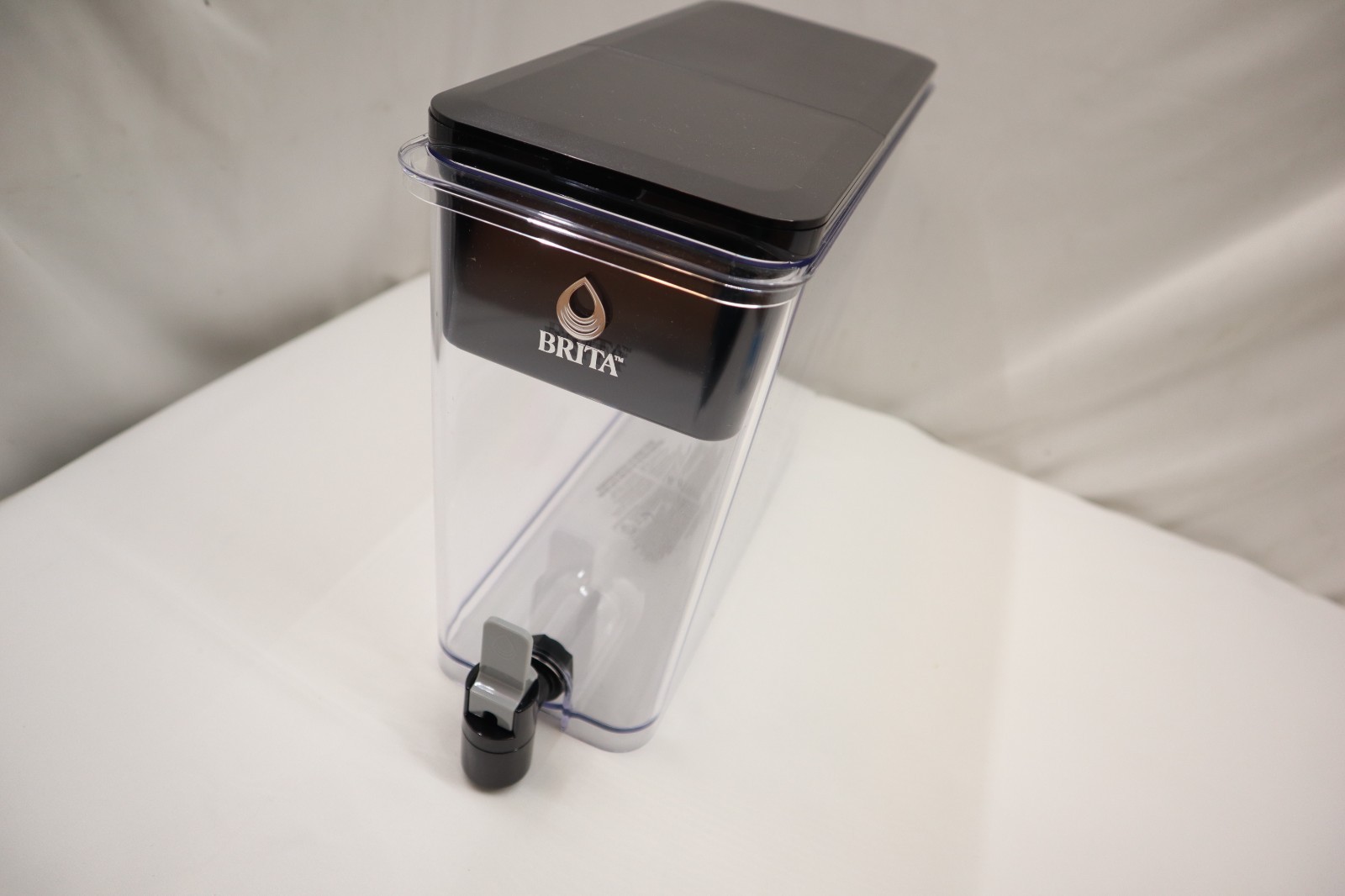 Brita XL 27-Cup UltraMax Filtered Water Dispenser W/STANDARD FILER – BLACK (NEW)