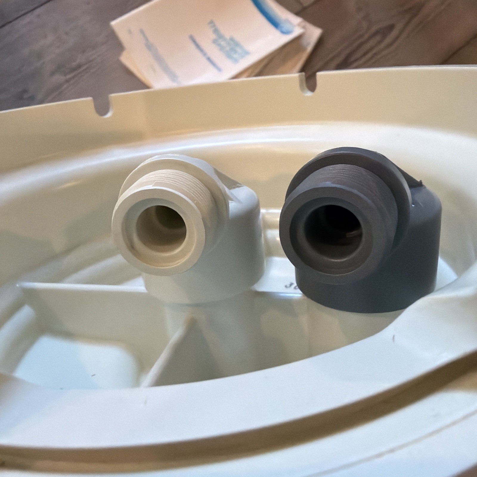 Amway Geniune OEM E-9225 Water Filter System w/OEM E-85 Replacement Filter