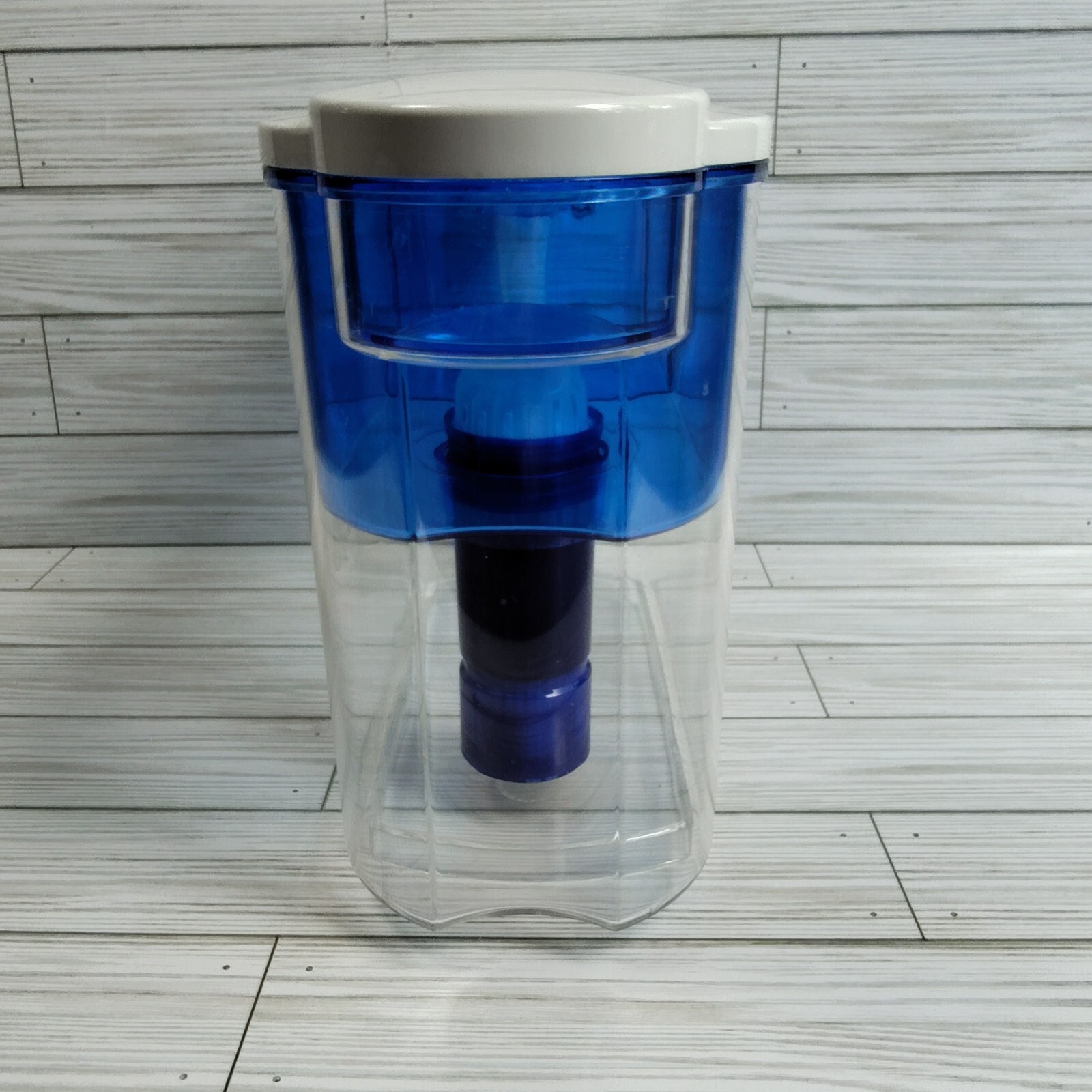 Classic Pur Blue/White Plastic 30 Cup Water Dispenser Filtration System
