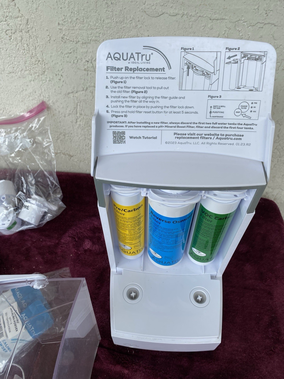 AQUATRU Carafe Countertop 4-Stage Reverse Osmosis Water Purifier System AT100