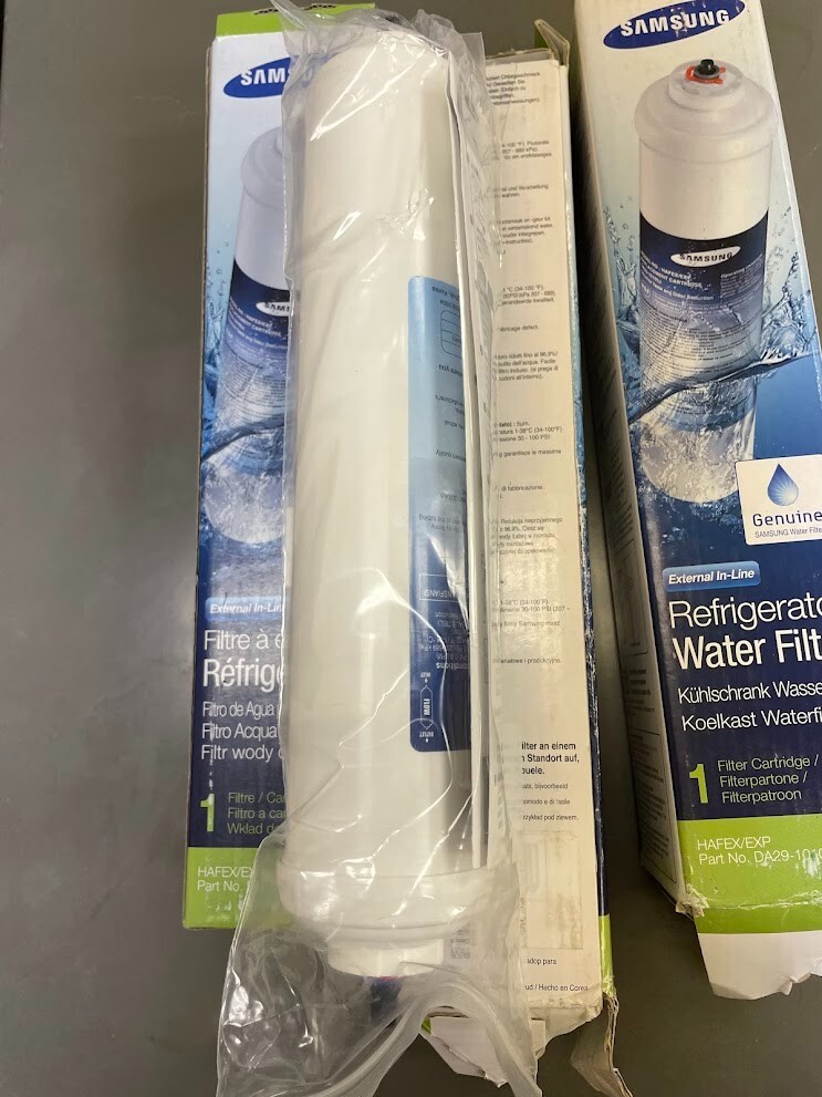 3 Pack Samsung Water Filter Part #DA29-10105J Unused with Box Damage OEM
