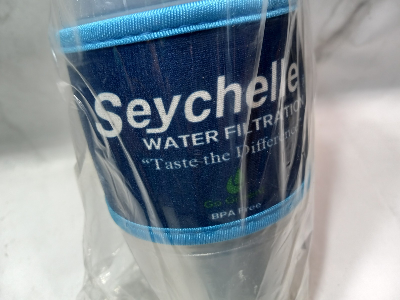 Seychelle Extreme 28 oz Flip Top Water Filter Bottle Radiological Ionic Micron