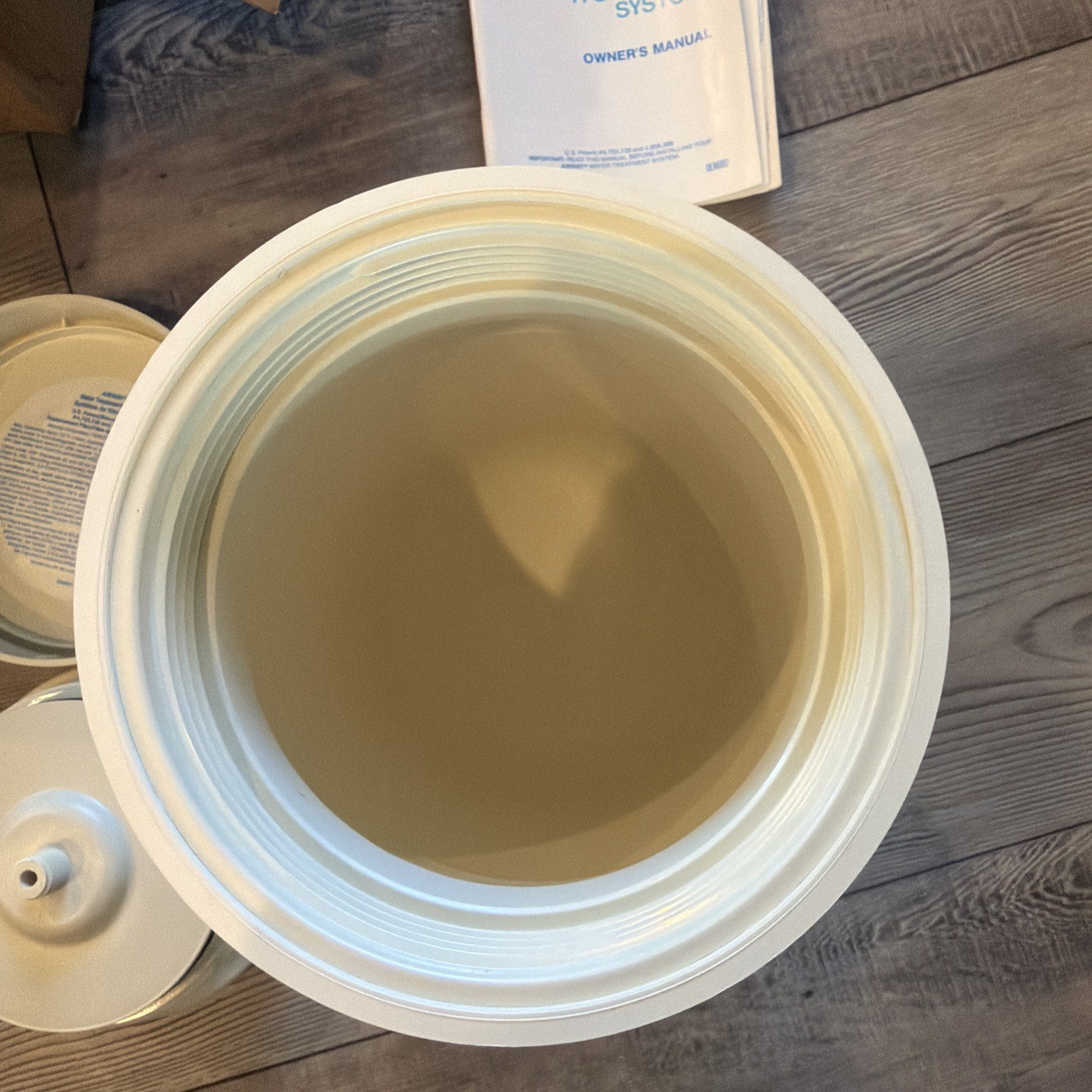Amway Geniune OEM E-9225 Water Filter System w/OEM E-85 Replacement Filter