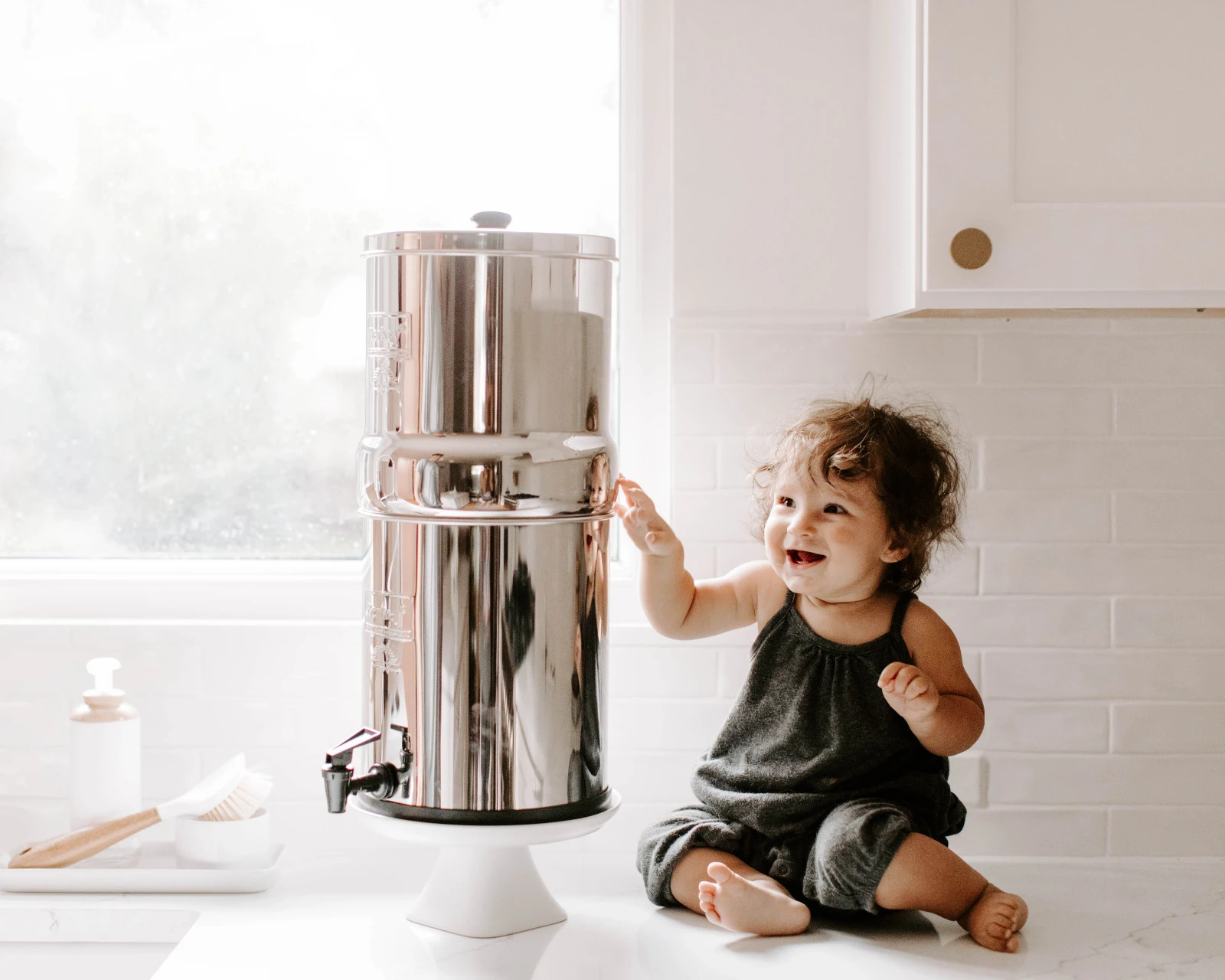 Big Berkey Water Filter with 2 Boroux Foundation Black and 2 Fluoride Filters