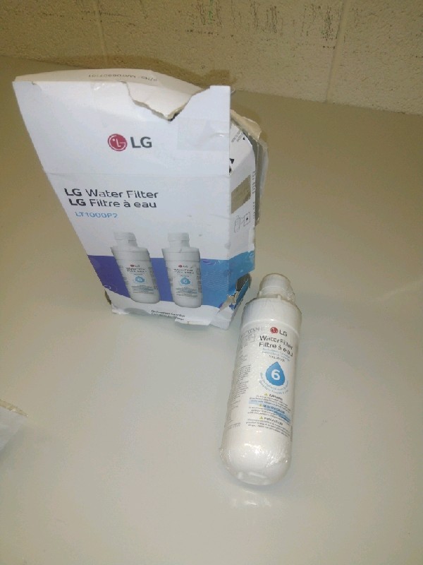 LG LT1000P2 200 Gallons Refrigerator Replacement Water Filter White (1-Pack)