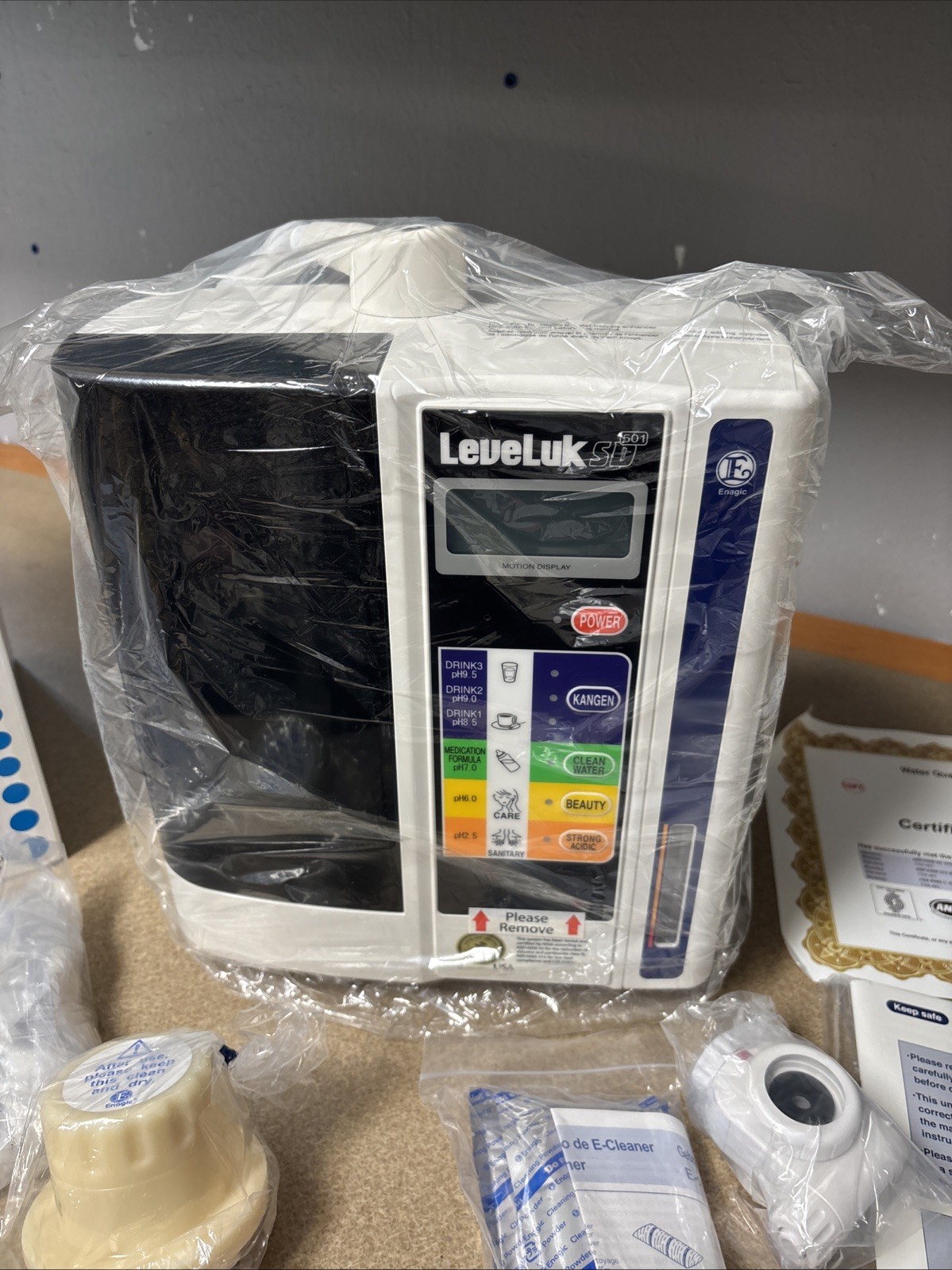 Kangen Enagic Leveluk SD501 Platinum Water Ionizer Filter Machine!! NEW!!