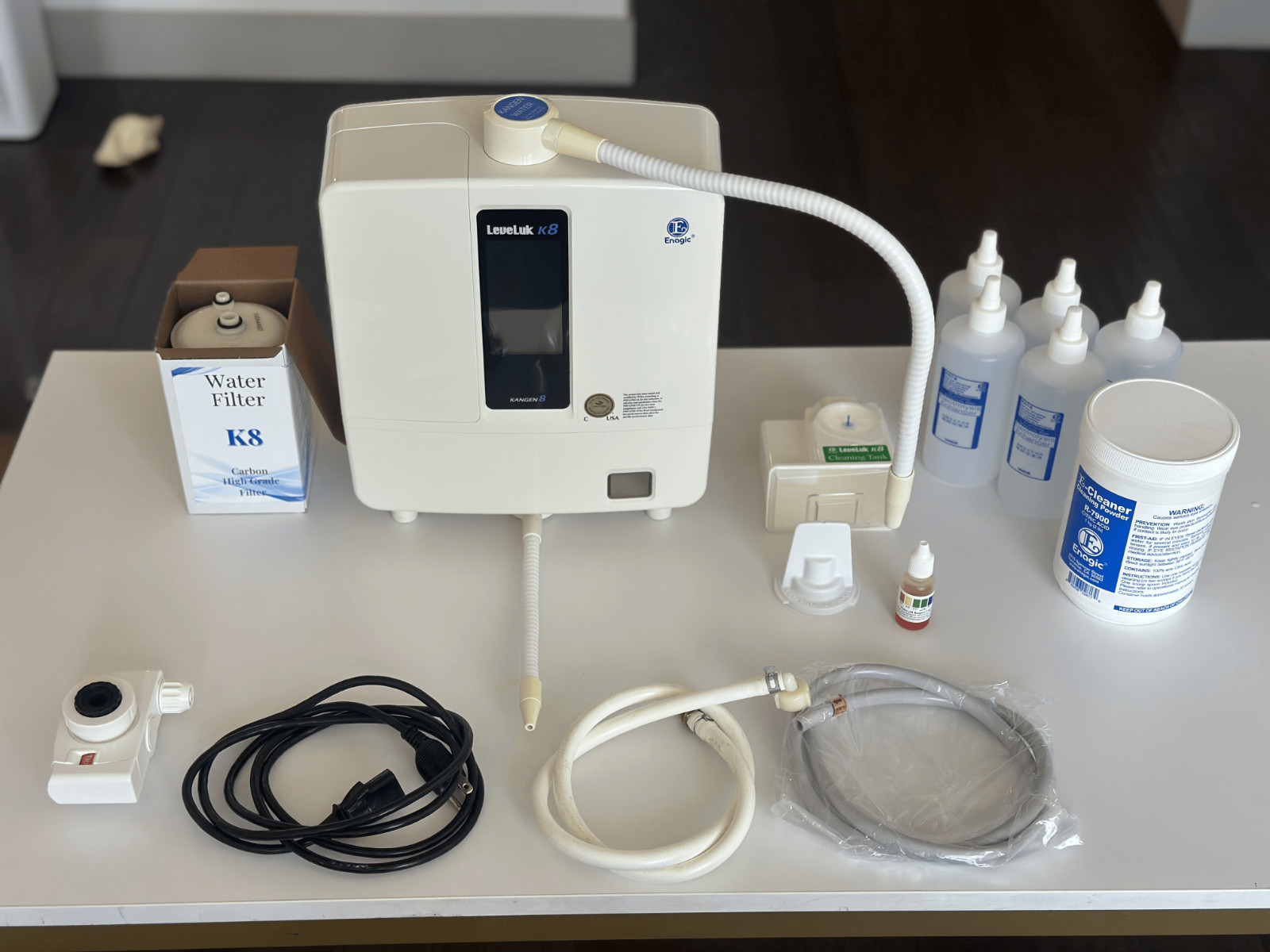 Leveluk kangen k8 water machine Machine (used) in great condition