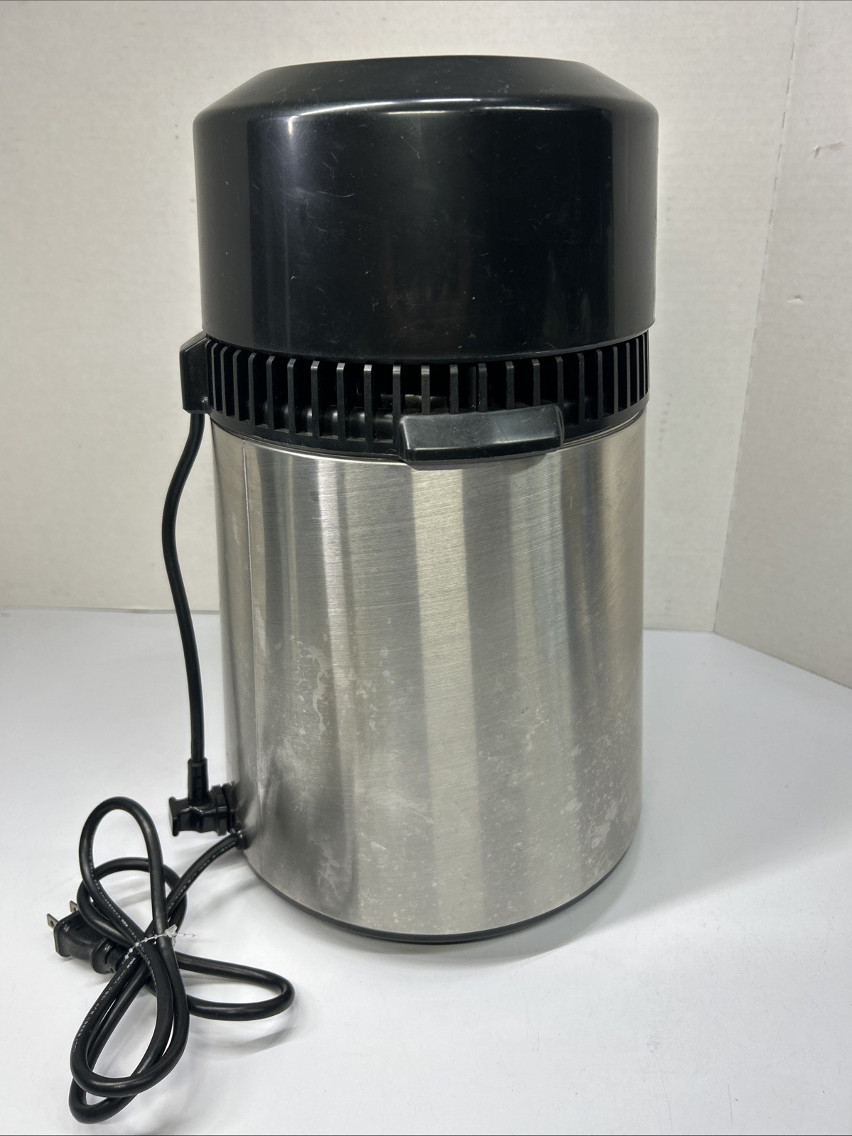 WaterWise 5000 Water Distiller Purifier stainless Base Unit No Carafe Tested