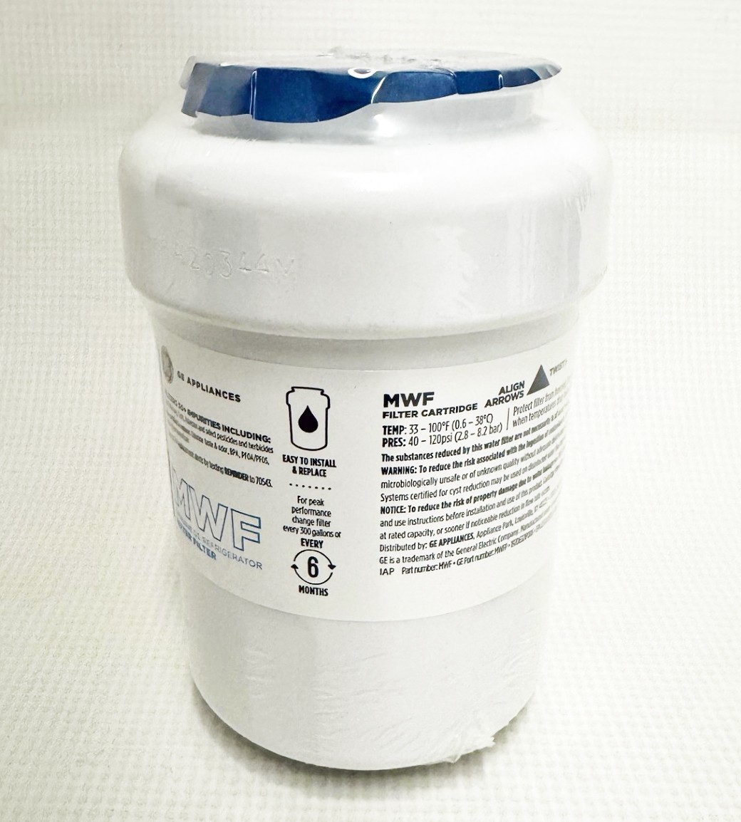 GE Appliances MWF Refrigerator Water Filter, Genuine Replacement Filter
