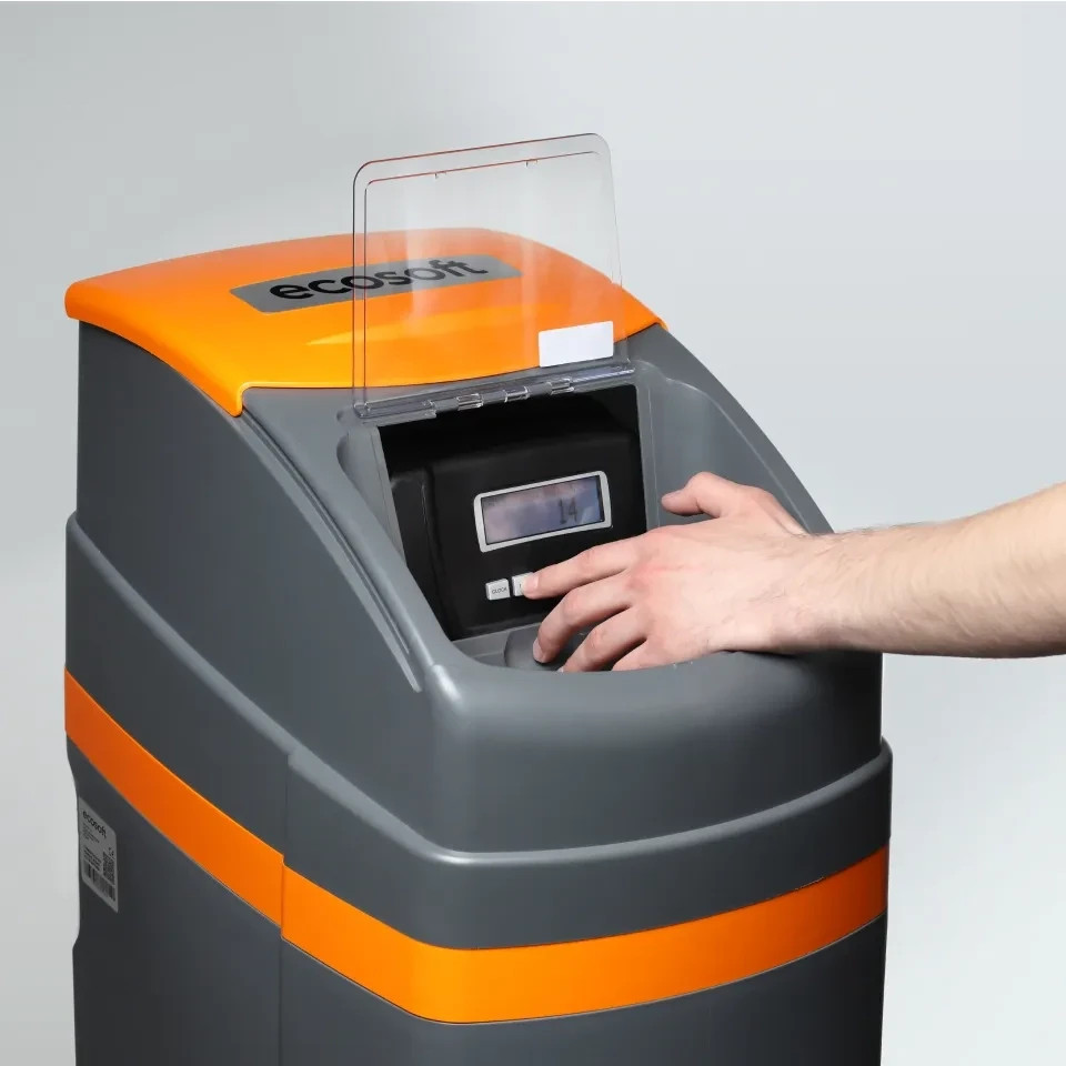 Ecosoft Titanium Gold 250 well water softener with EcomixC