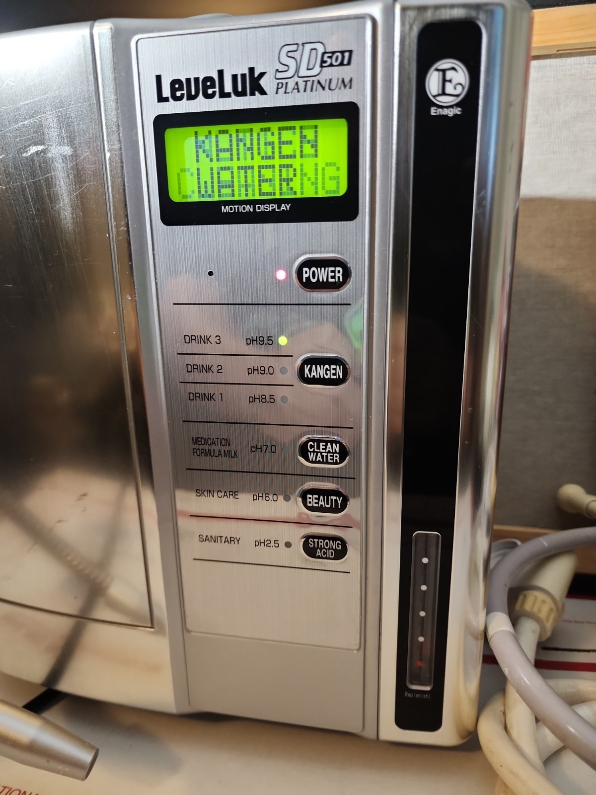 Enagic Leveluk SD501 Platinum Alkaline Ionizer Water Filter Silver