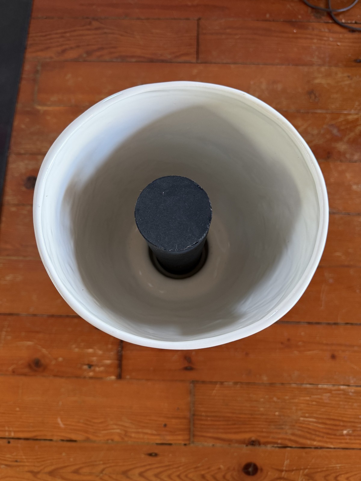 WALTER Ceramic Painted Water Filter for Berkey with stand – pristine condition