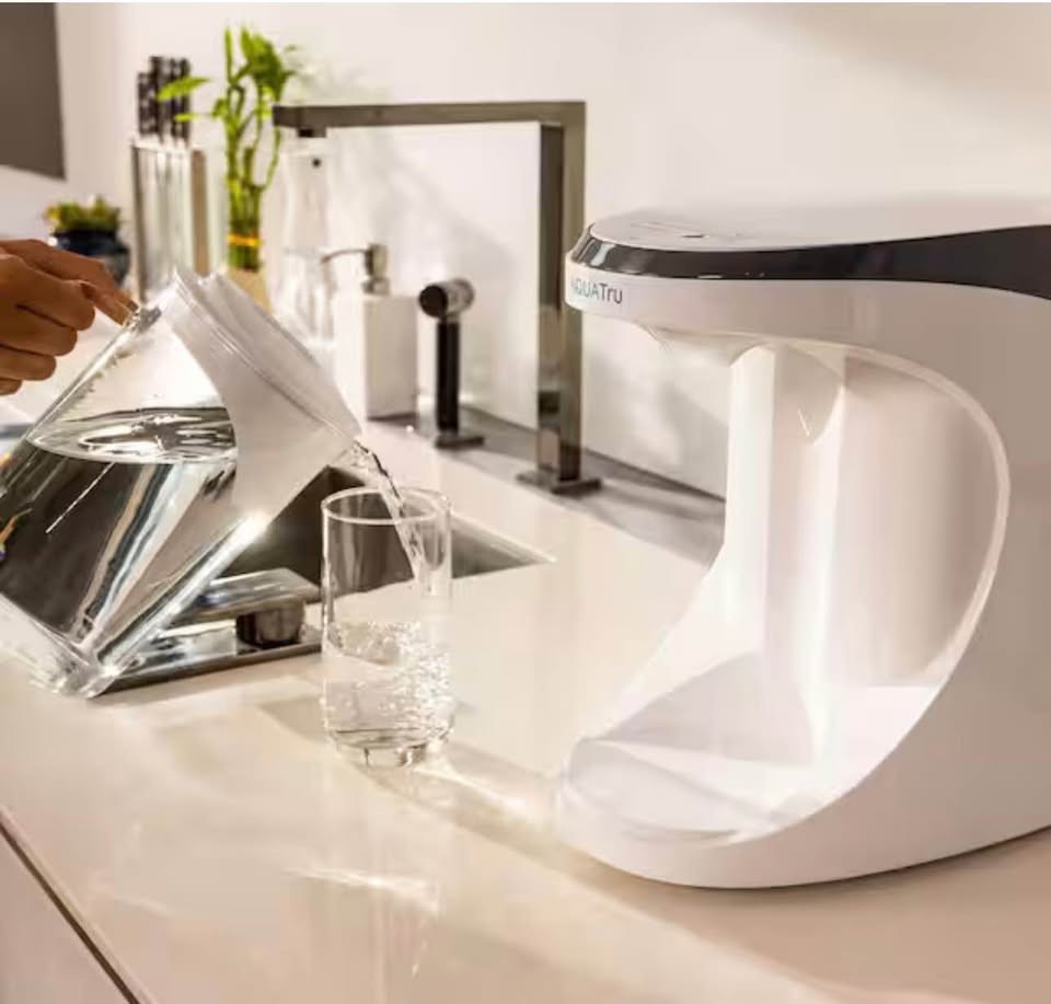 NEW AquaTru Carafe Countertop Water Purifier – Model AT100