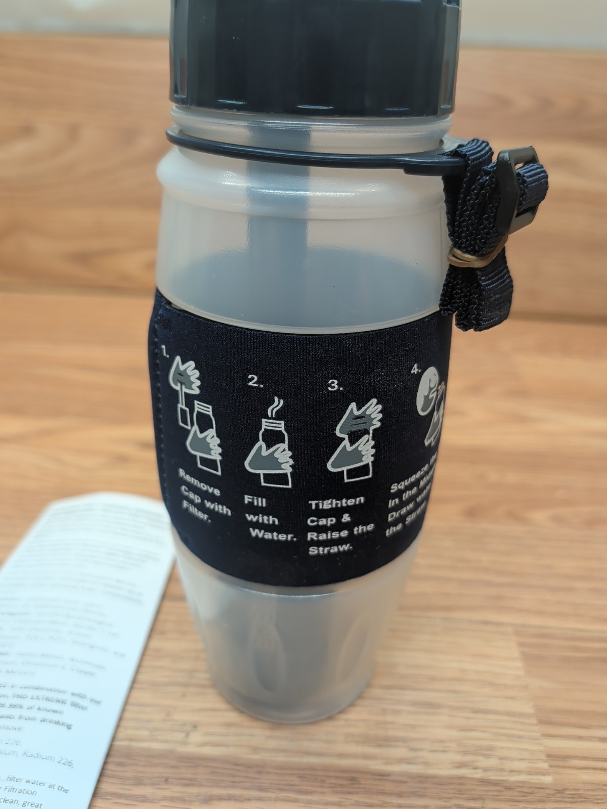 Seychelle 28oz pH20 Filtration Flip Top Pure Water Filter Squeeze Bottle – New