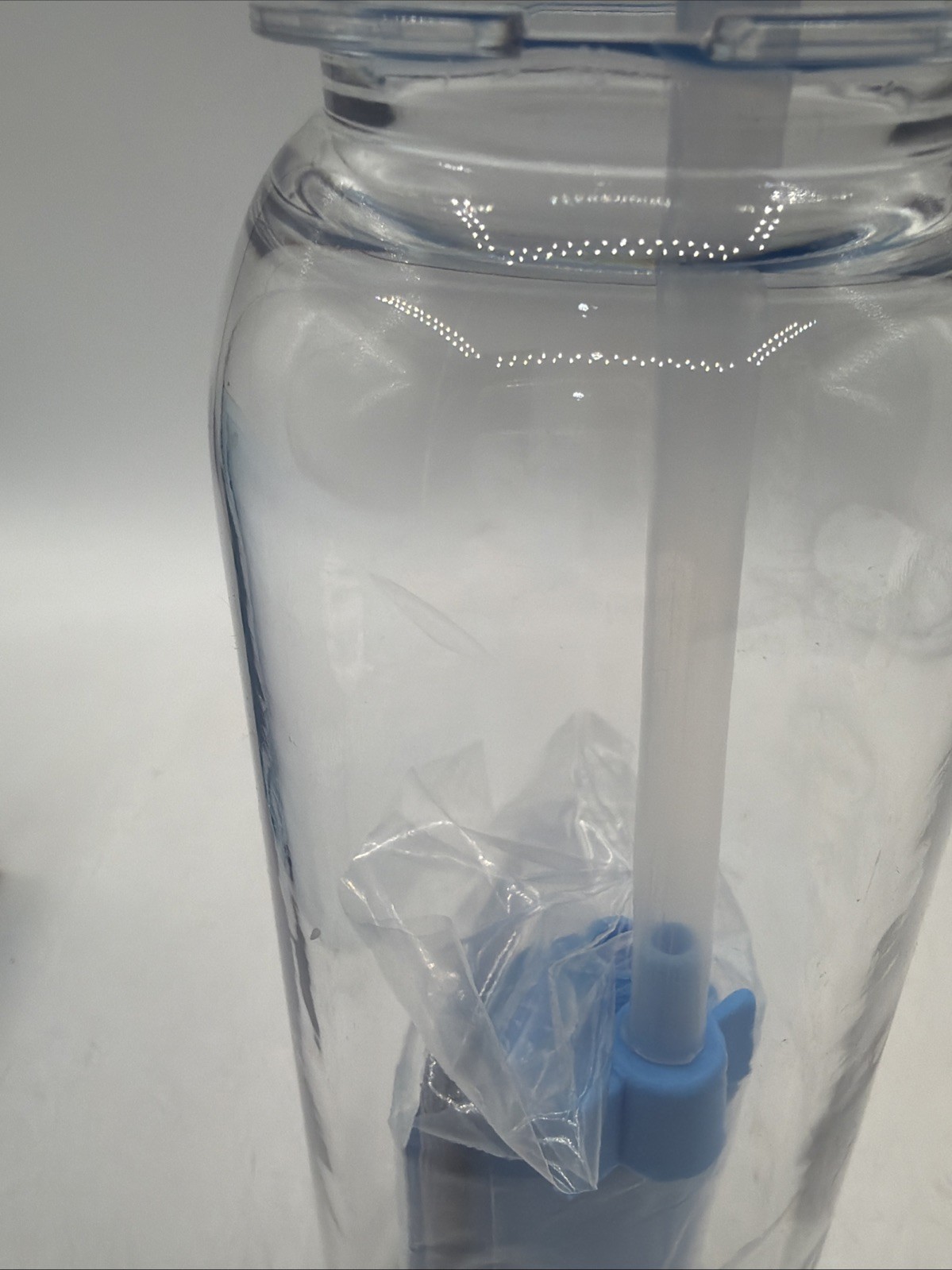 ClearlyFiltered Tritan 24 oz Water Filtration Bottle w/straw and filter open box