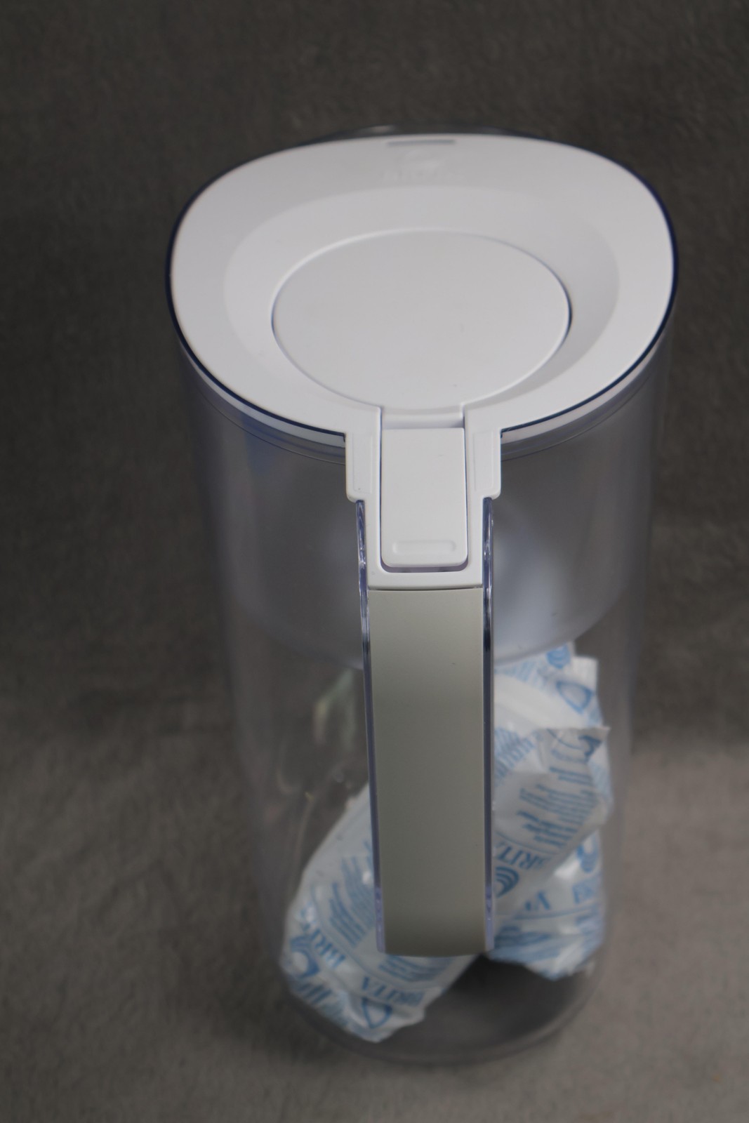 BRITA Maxtra+ 10 Cup Filter Jug White Includes 2 Filters Pitcher Dominican