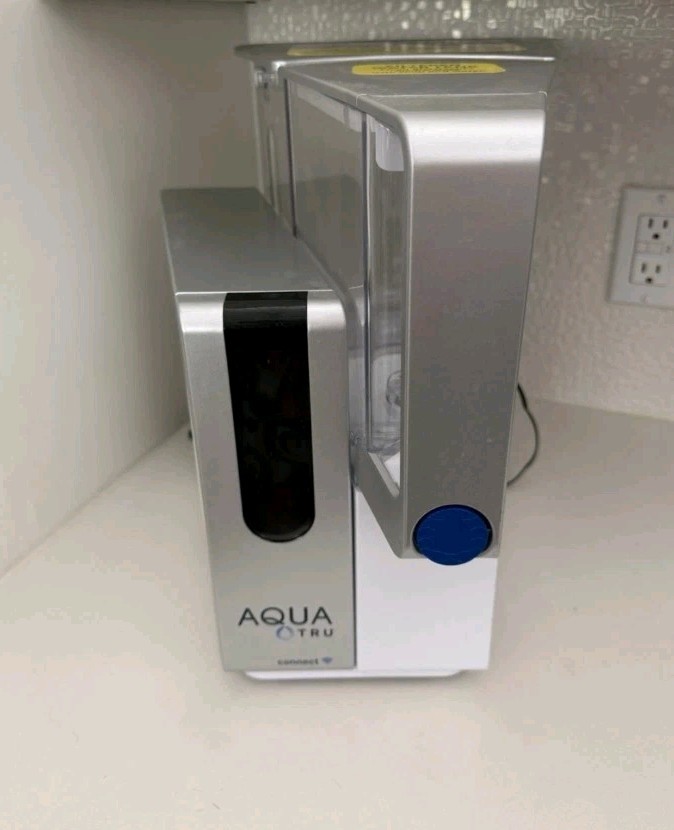 AquaTru Classic AT2010 Water Purifier Countertop System W Filters V.CLEAN
