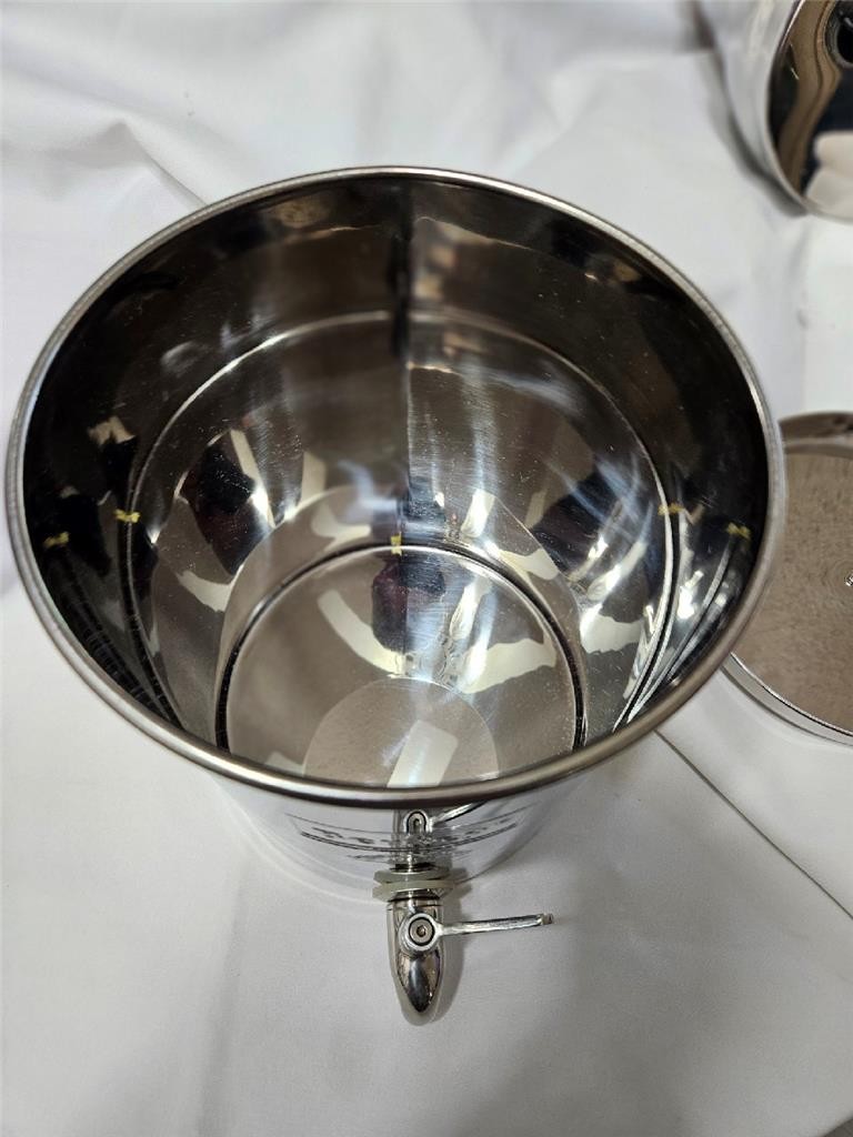 Berkey Travel Water Filter System 1.5 Gal Stainless w/2 Black Filters Clean