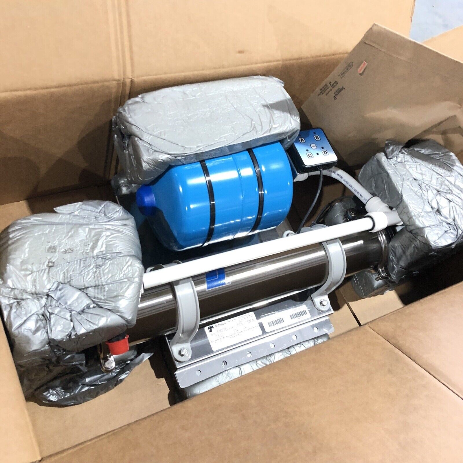 New Antunes VZN-520H Water Filtering System 8 Gal. (30 Liters) Per Minute 10W