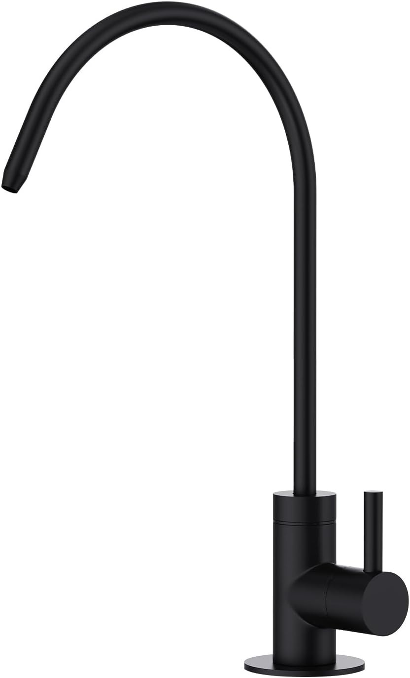 Durable Kitchen Water Filter Faucet with 1.8 GPM Flow Rate and Built-In Filter