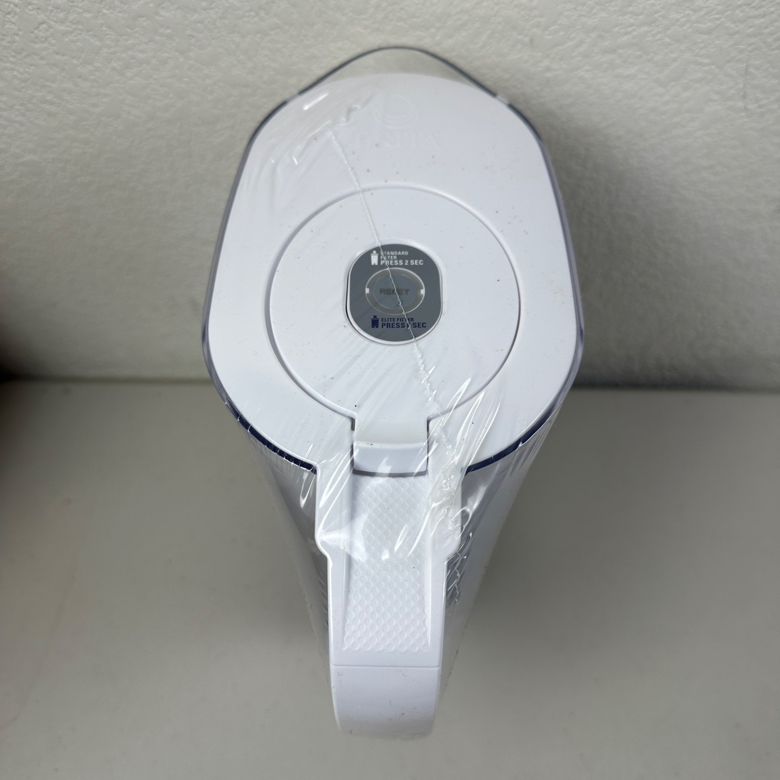 Brita Metro Small 6-Cup Elite Water Filter Pitcher WQA NSF/ANSI Certified White