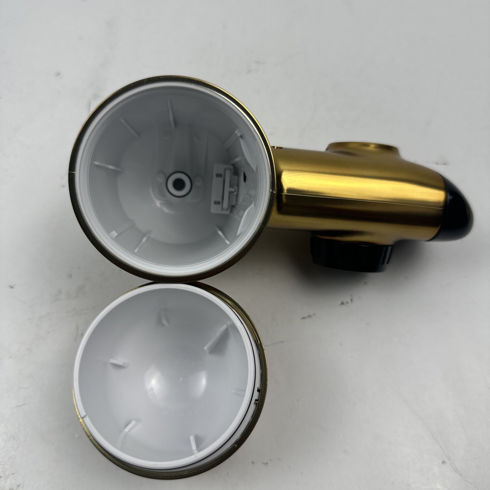 PUR Plus Brass PFM410F – Mineral Core Filter Faucet Filtration System *scratches