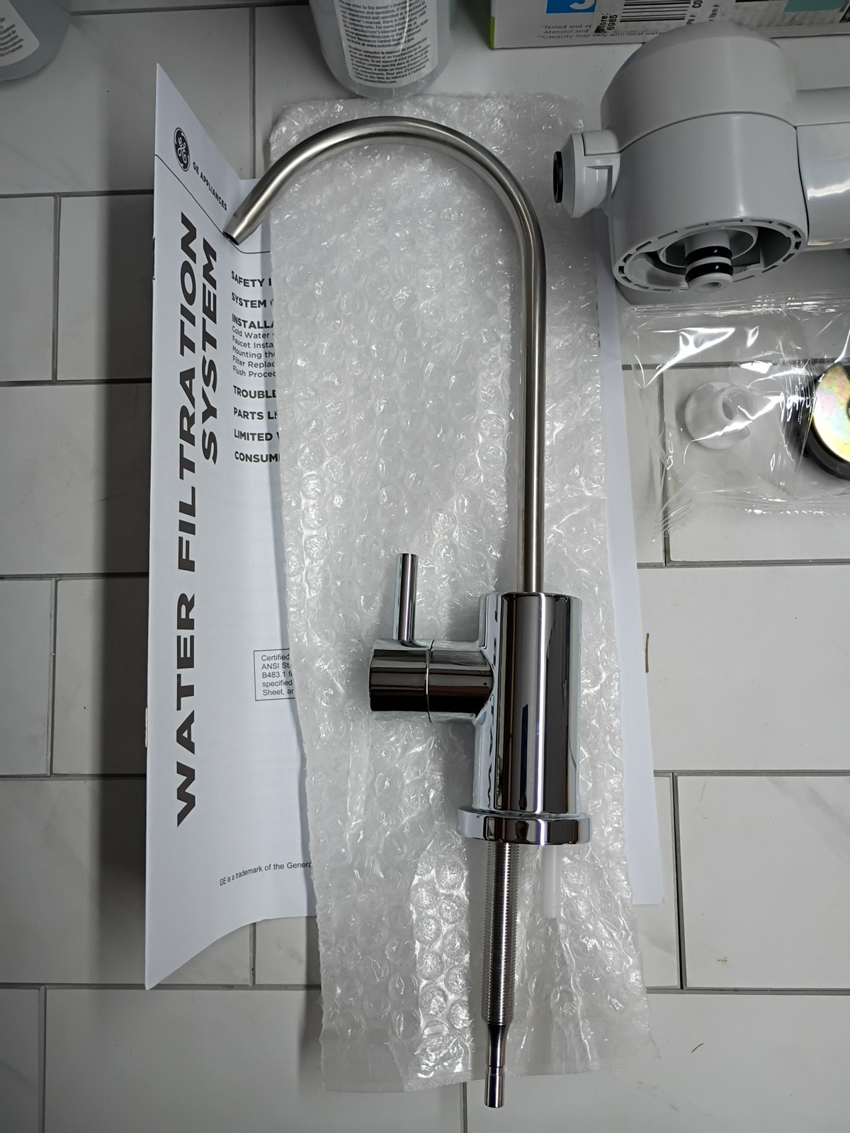 GE Under Sink Dual Stage Water Filtration System with Faucet GXK255TBN