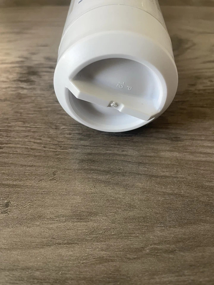 GE XWFE Genuine OEM Refrigerator Water Filter Replacement NOB
