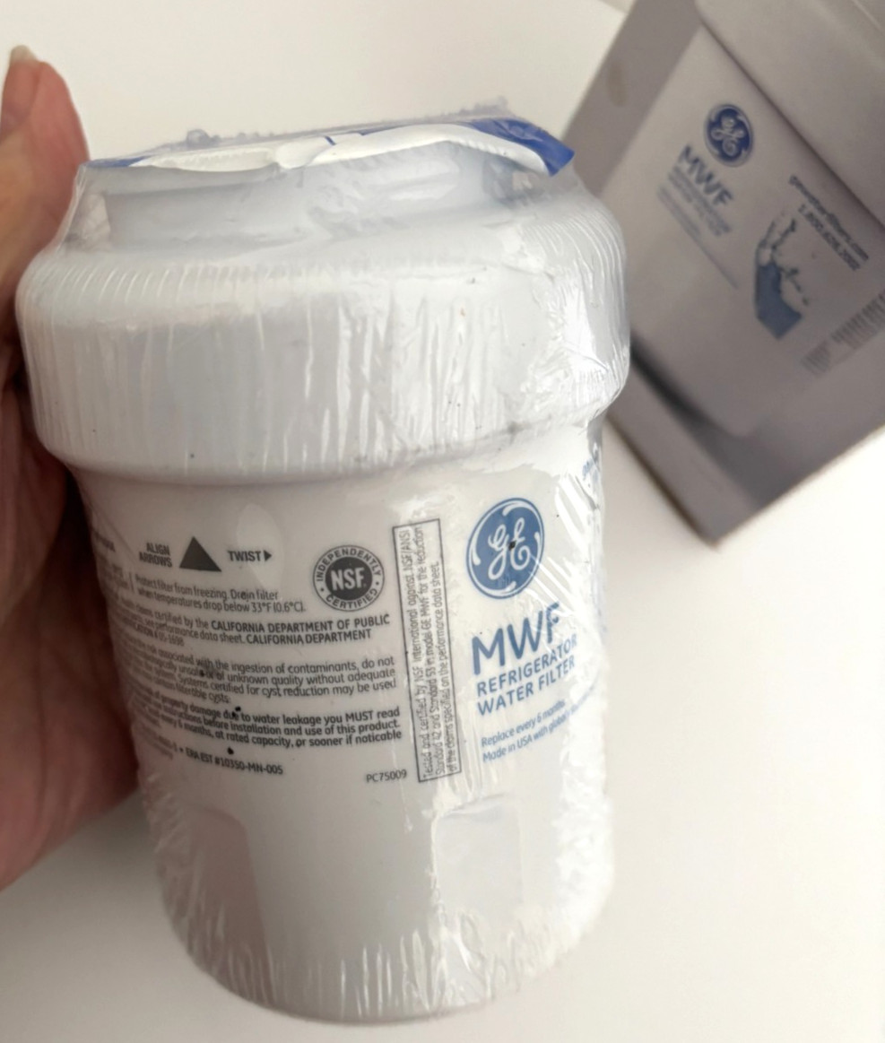 New Sealed OEM GE MWF Refrigerator WATER FILTER P75009 46-9991 Boxed 300 gallons