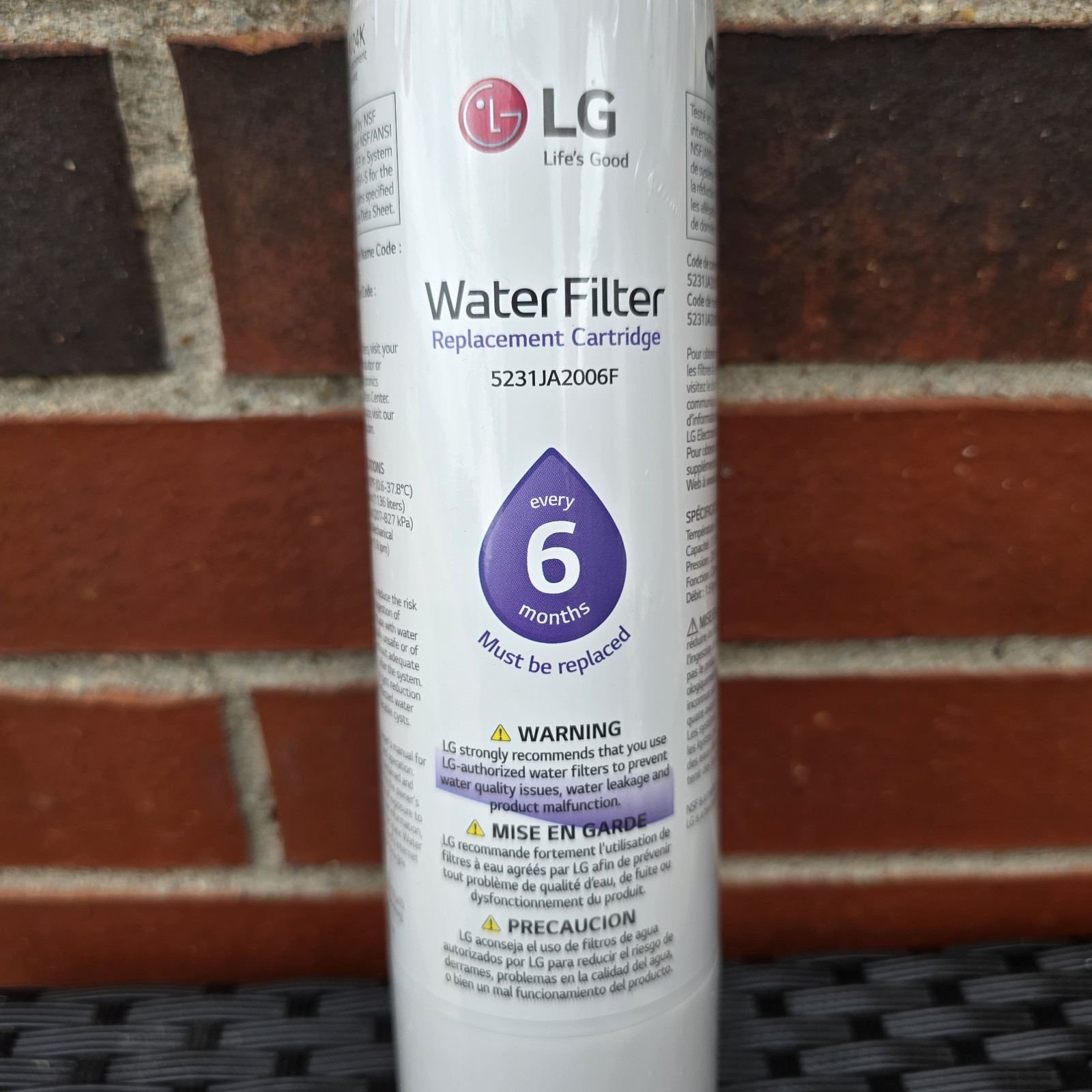 LG LT600P Refrigerator Water Filter Genuine OEM 5231JA2006F