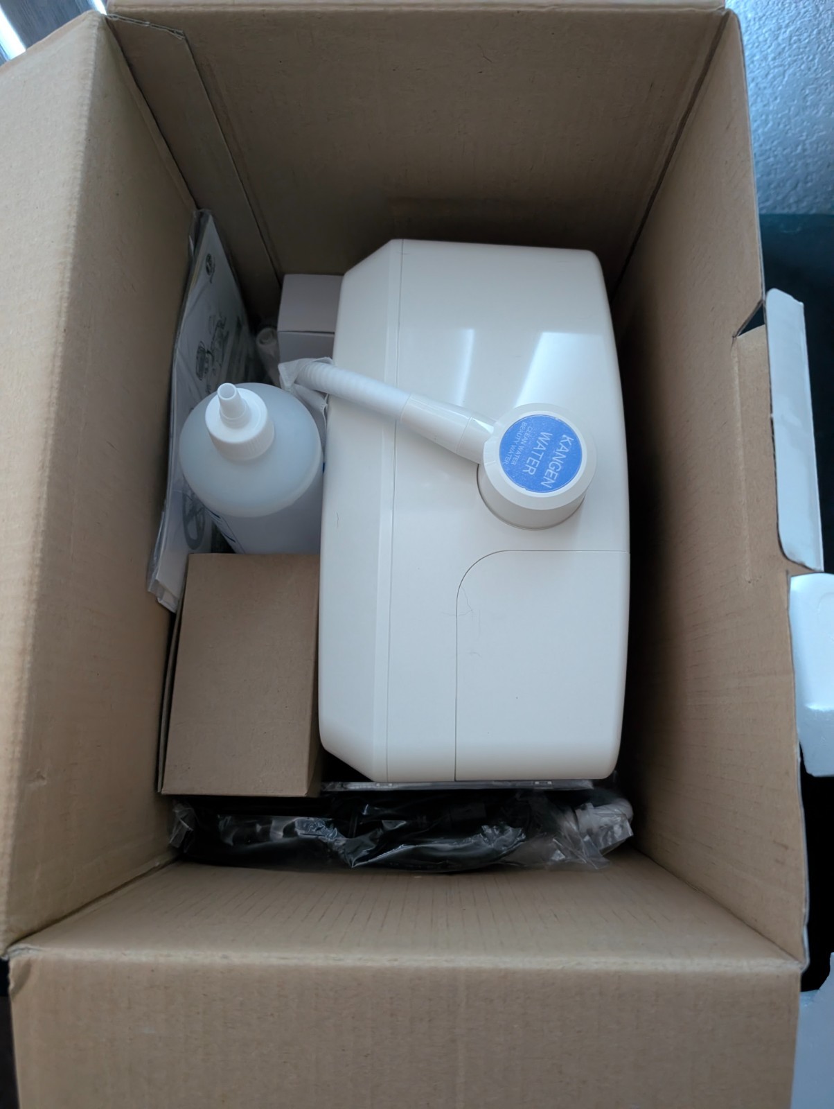 Enagic LeveLuk K8 KANGEN WATER Alkaline Filtration Ionizer Machine Water System