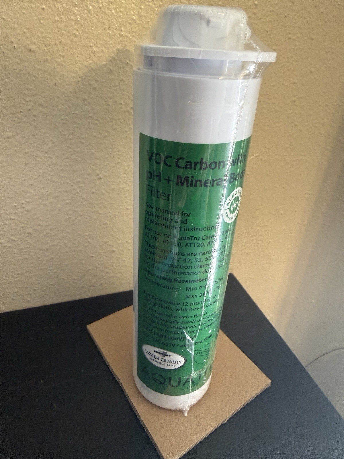 AquaTru Carafe Stage 4 Water Filter VOC Carbon w/pH+ Mineral Boost New Open Box