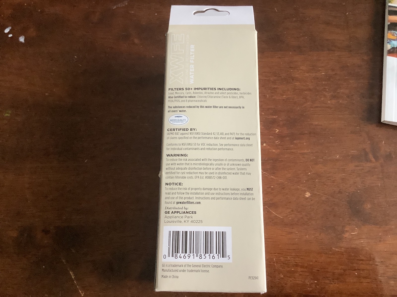 GE XWFE Replacment Refrigerator Water Filter Without Chip, New in box