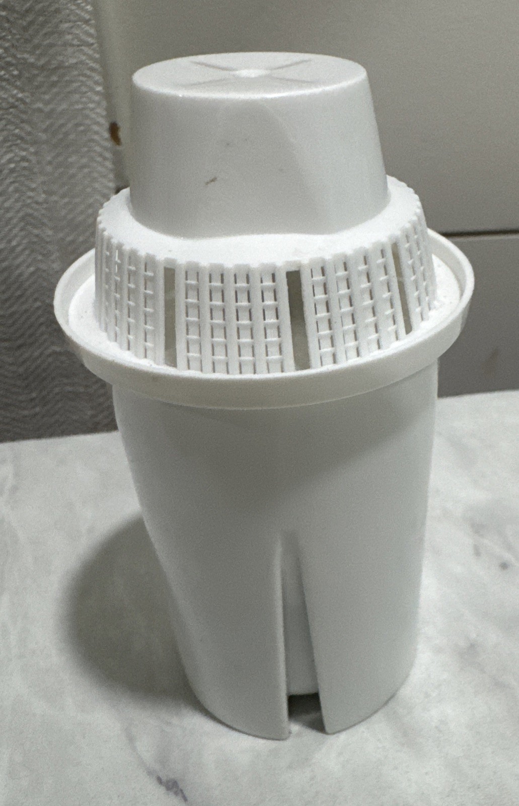 Water Pitcher Replacement Filters 4-Pack ECF-7006A-6 & 17042506 Unbranded