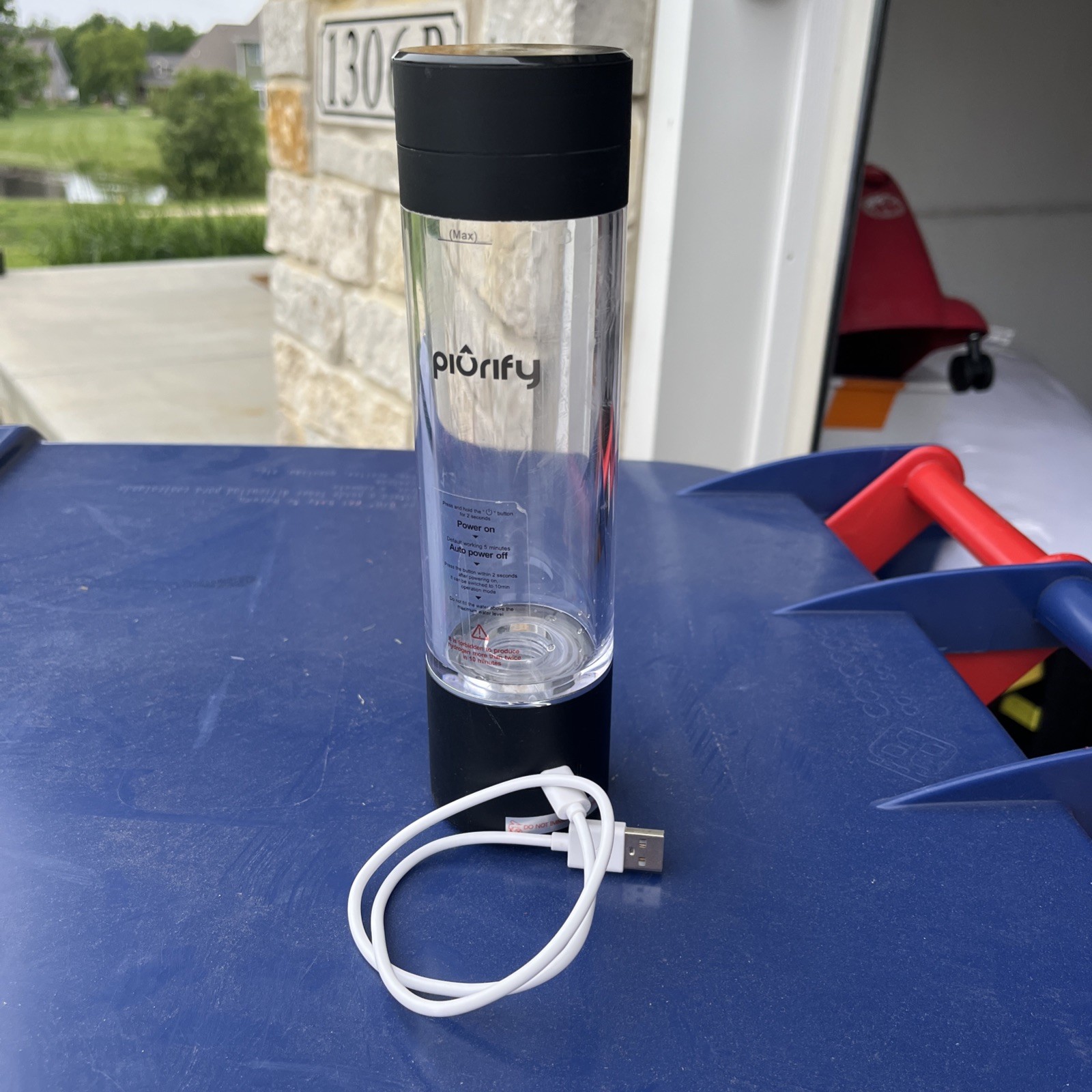 PIURIFY Hydrogen Rechargeable Water Bottle Generator 9.5 oz – USED