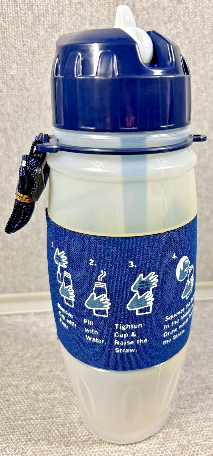 Seychelle 28oz pH20 Filtration Flip Top Pure Water Filter Squeeze Bottle – New