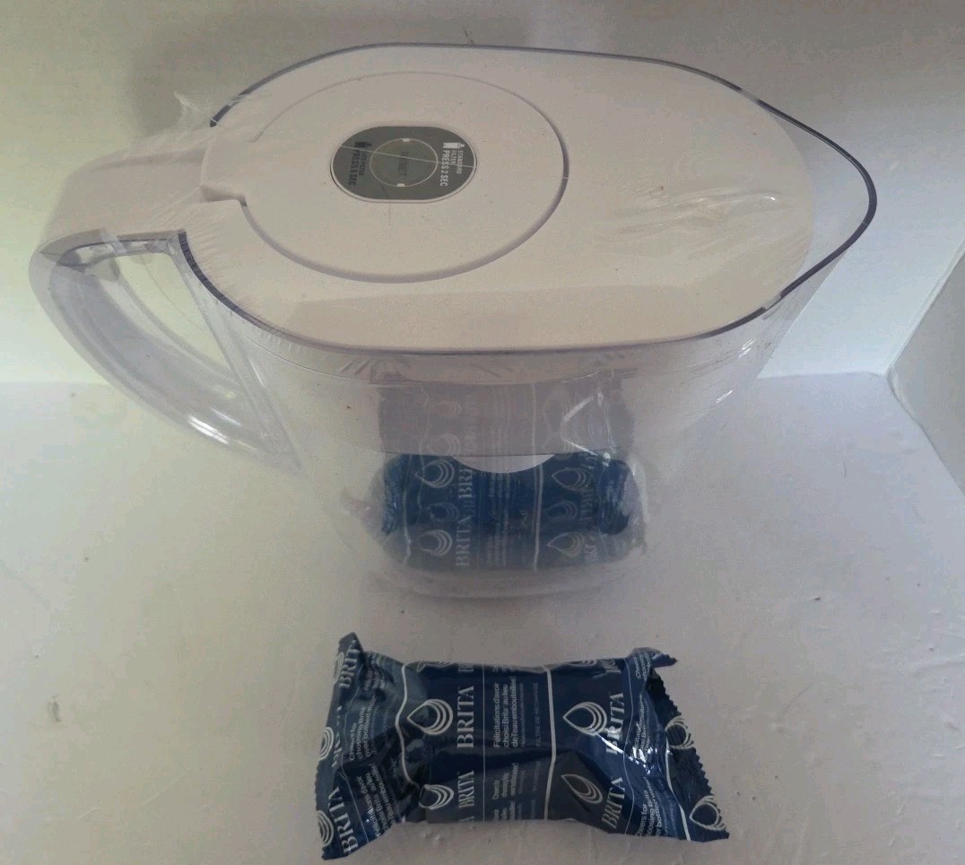 New Brita 6 Cup Metro Light Indicator Water Filtration Pitcher + 2 Elite Filters