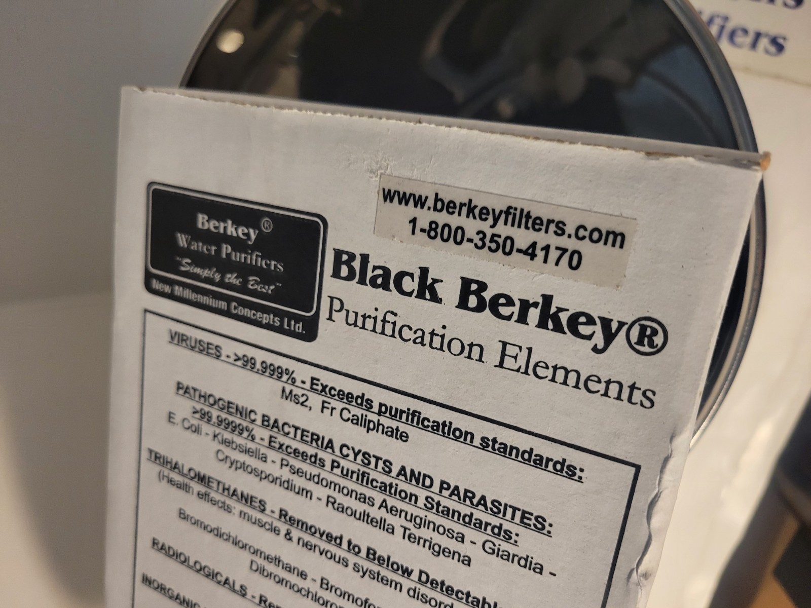 Berkey 2.1 Gallon Water System w/2 BRAND NEW Filters !!