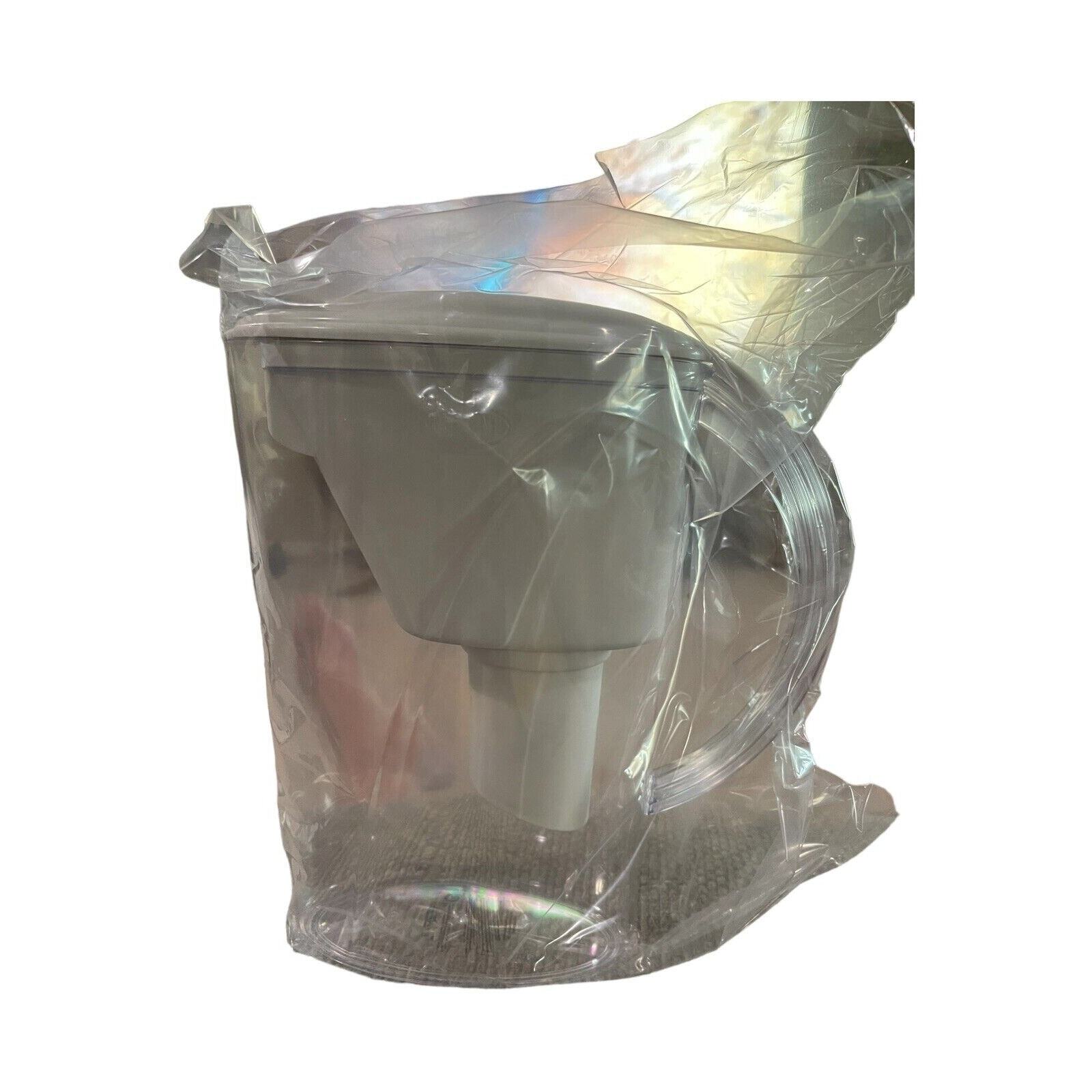 Dupont Vista Water Pitcher W/ 40 Gallon Filter Cartridge + 2 Extra Cartridges