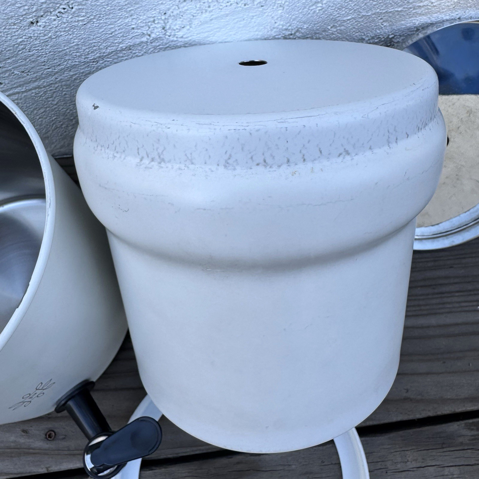 The Pure Co Countertop Water Filter System Decanter Gravity Fed Ivory 1 Gallon