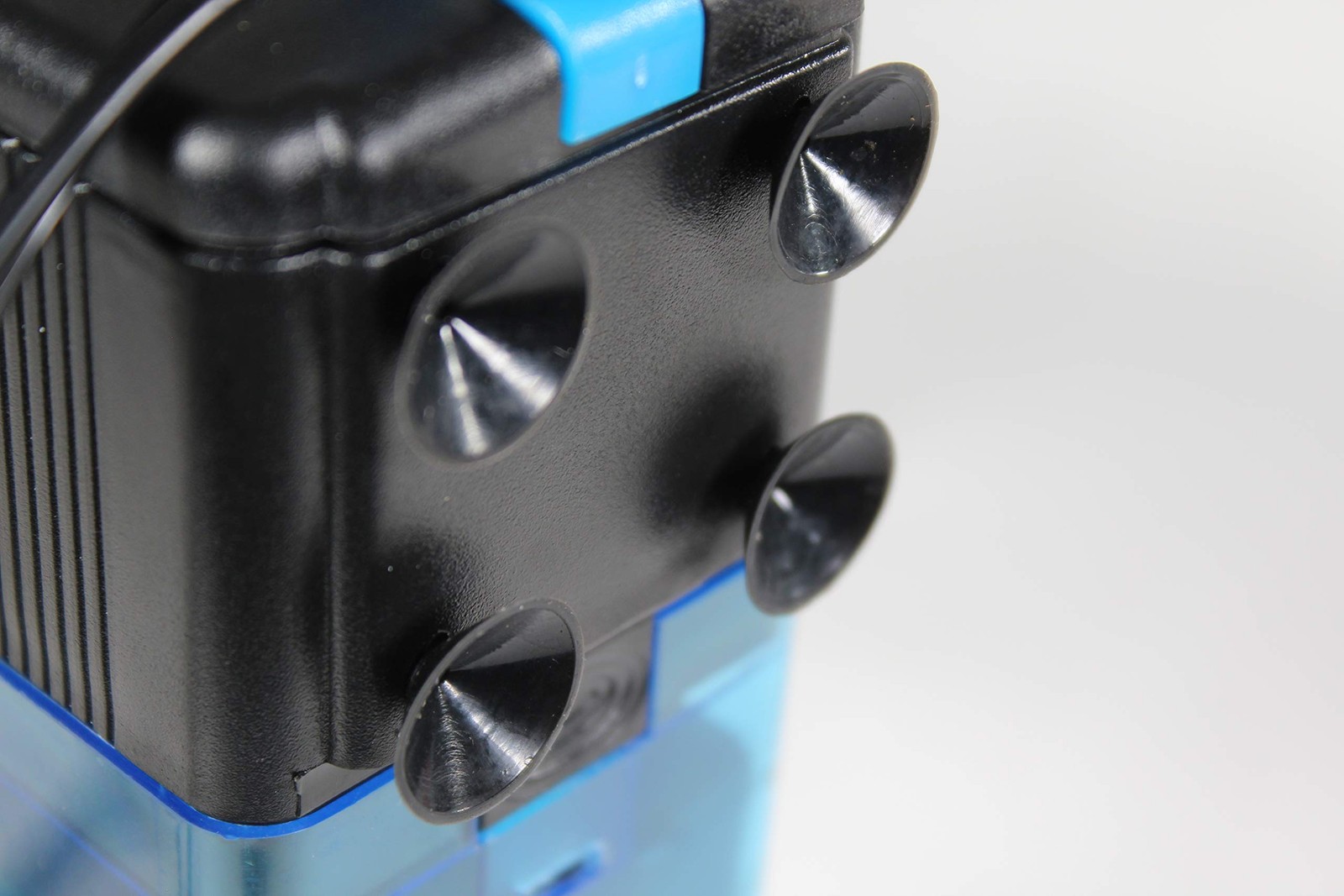 Penn Plax Cascade 400 Submersible Aquarium Filter Cleans Up to 20 Gallon