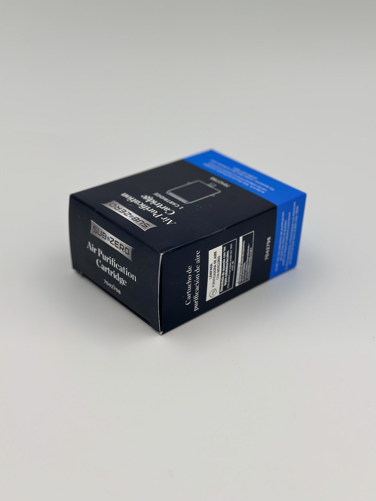 *Never Used* Sub-Zero 7042798 Genuine OEM Air Purification Cartridge