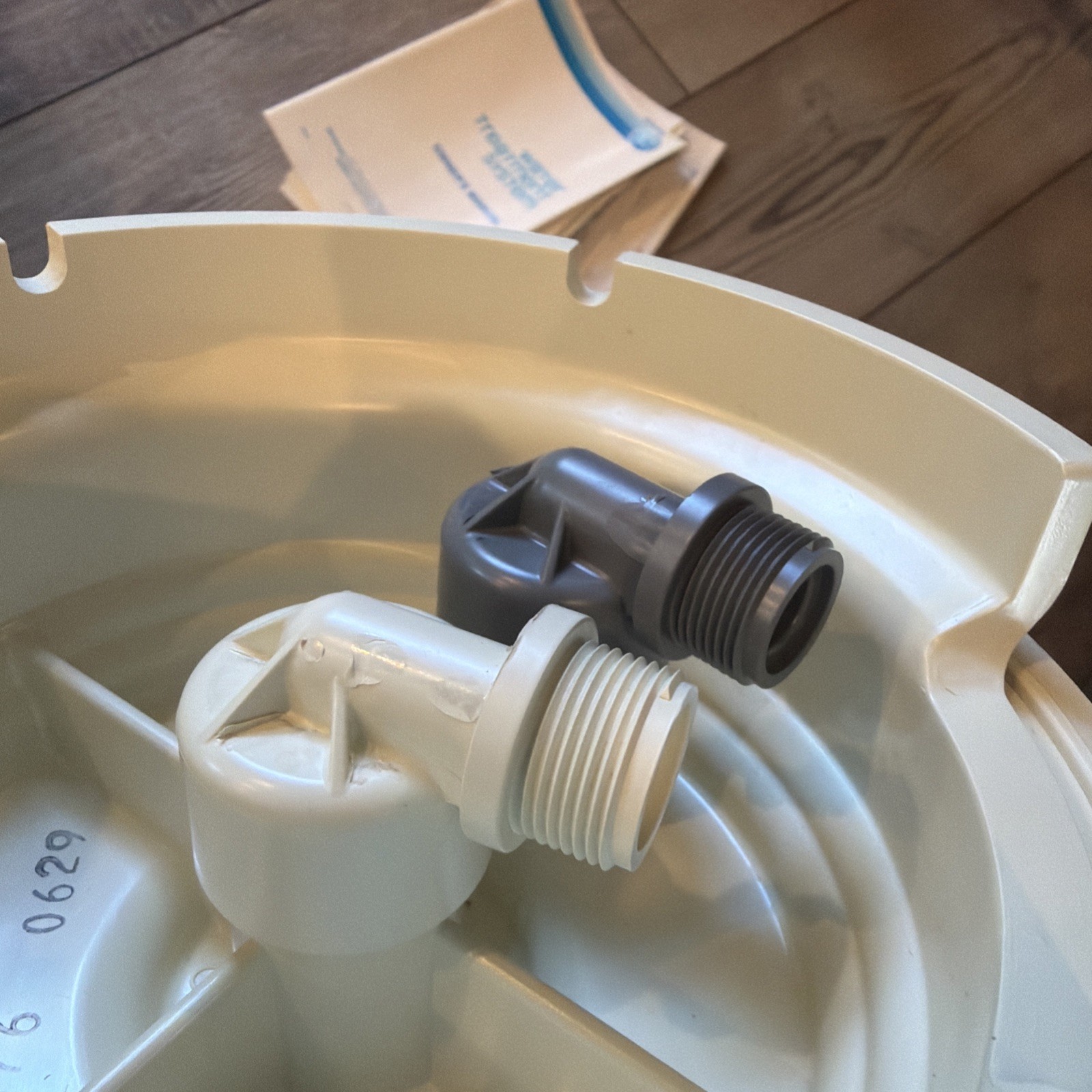Amway Geniune OEM E-9225 Water Filter System w/OEM E-85 Replacement Filter