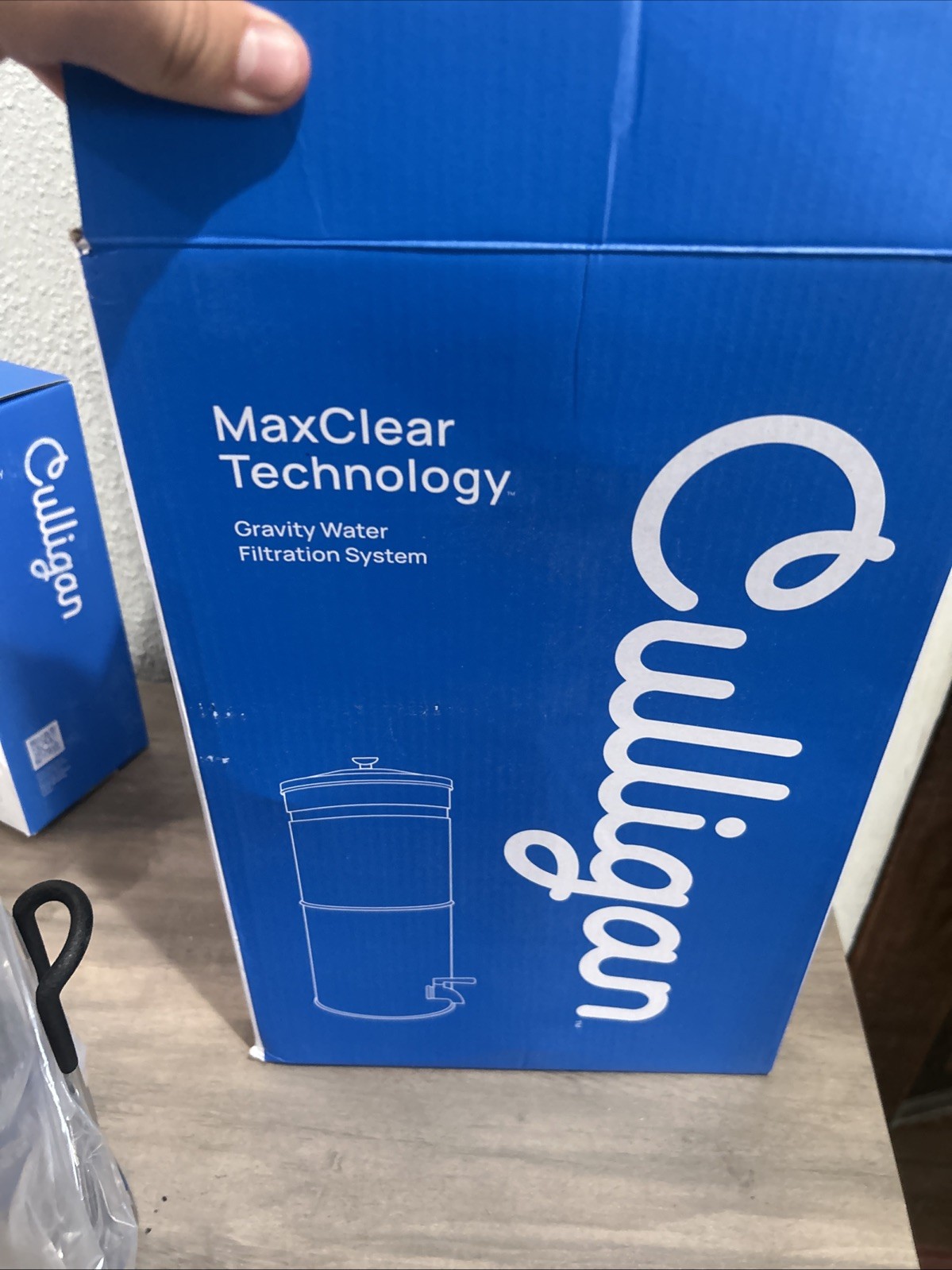 Culligan MaxClear Technology 2.25 Gallon Gravity Water Filter System W 2 Filters