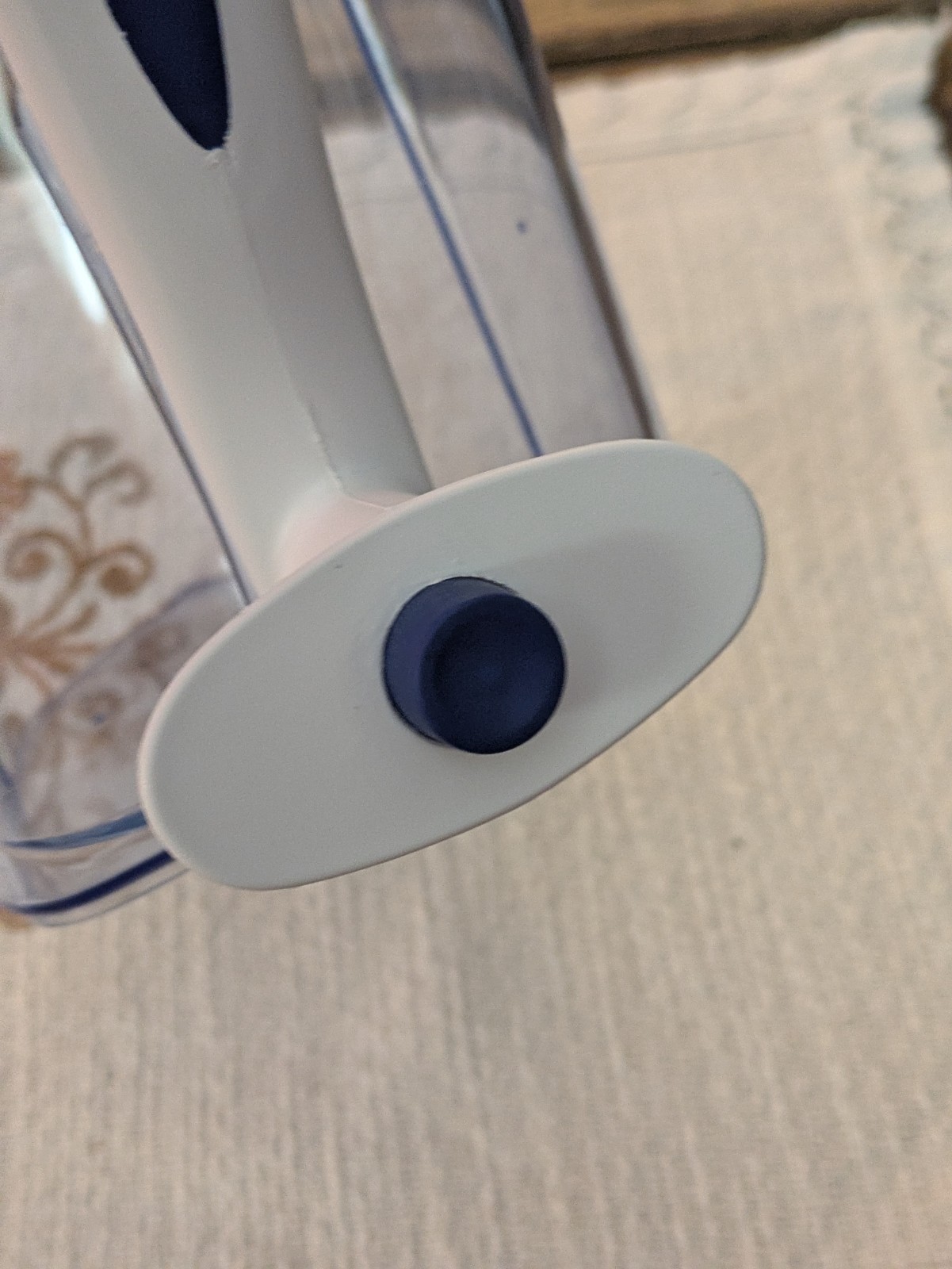 ZERO Water Filtration Pitcher w/ TDS Tester, Clear Blue White, Handle, Pour