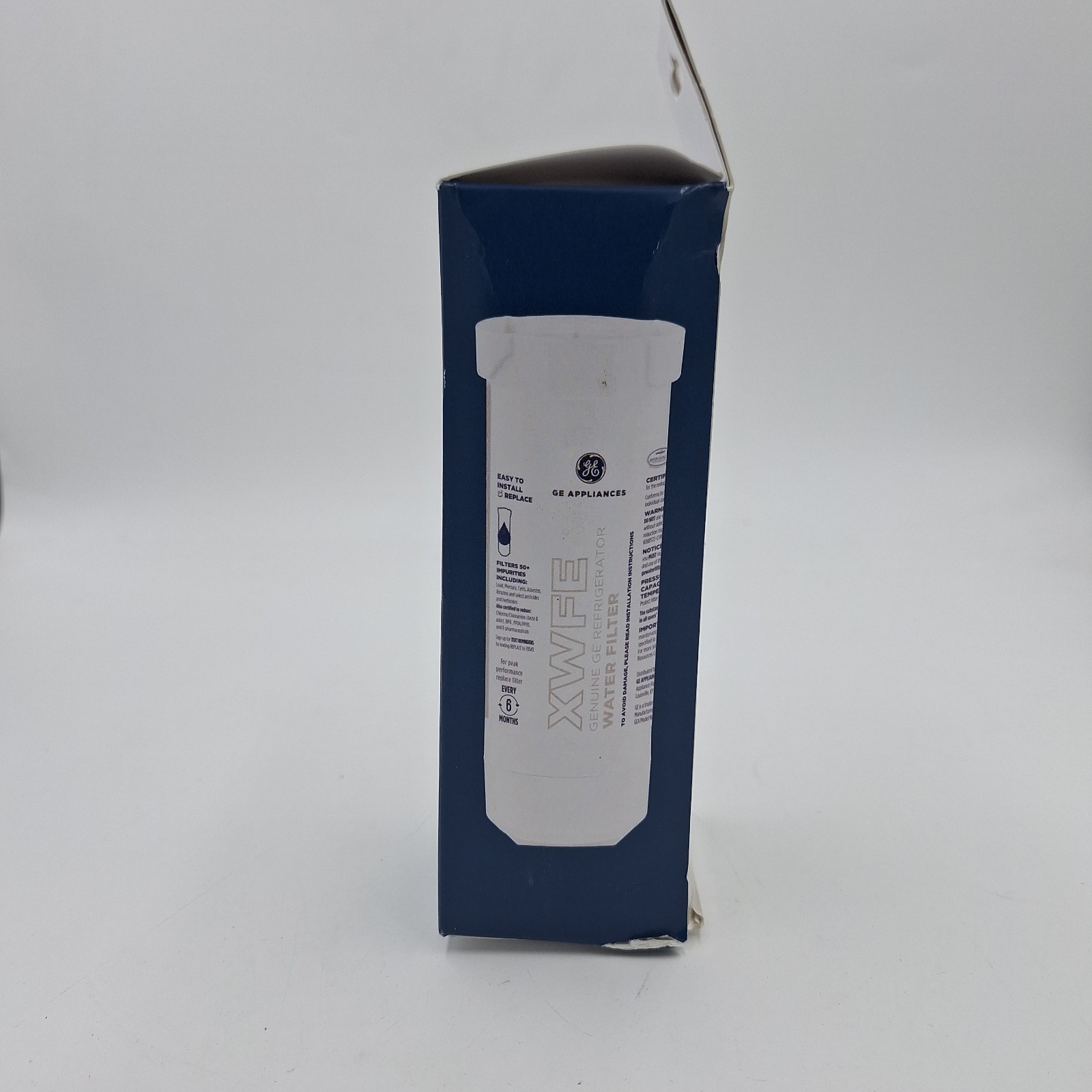 GE XWFE Refrigerator Water Filter White New Box Damage