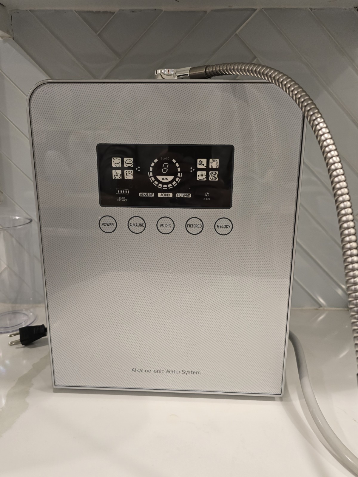 Hydrogen alkaline negative ion water purifier