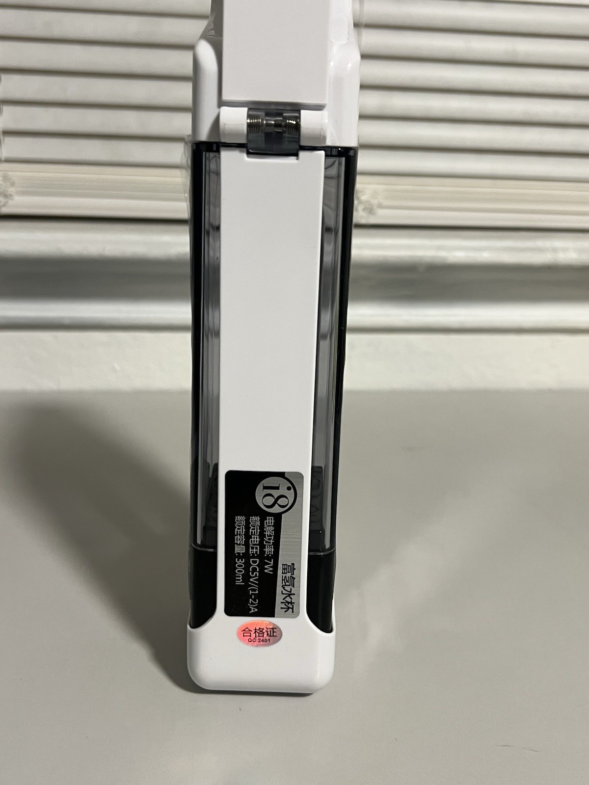 Hydrogen Water Bottle Generator, 2 in 1 Hydroh Hydrogen Nasal Oxygen Tube i8