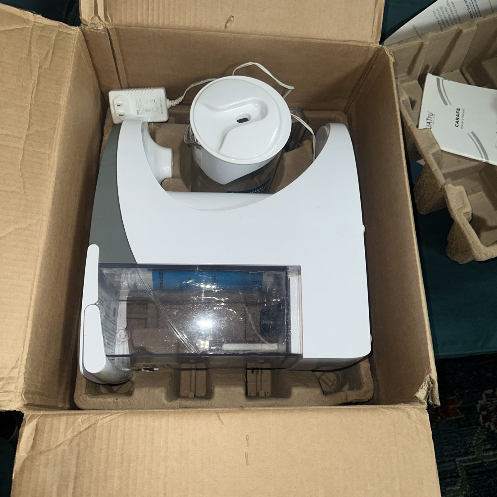 AquaTru Carafe Countertop Water Purifier – Model AT100 -OPEN BOX – used twice