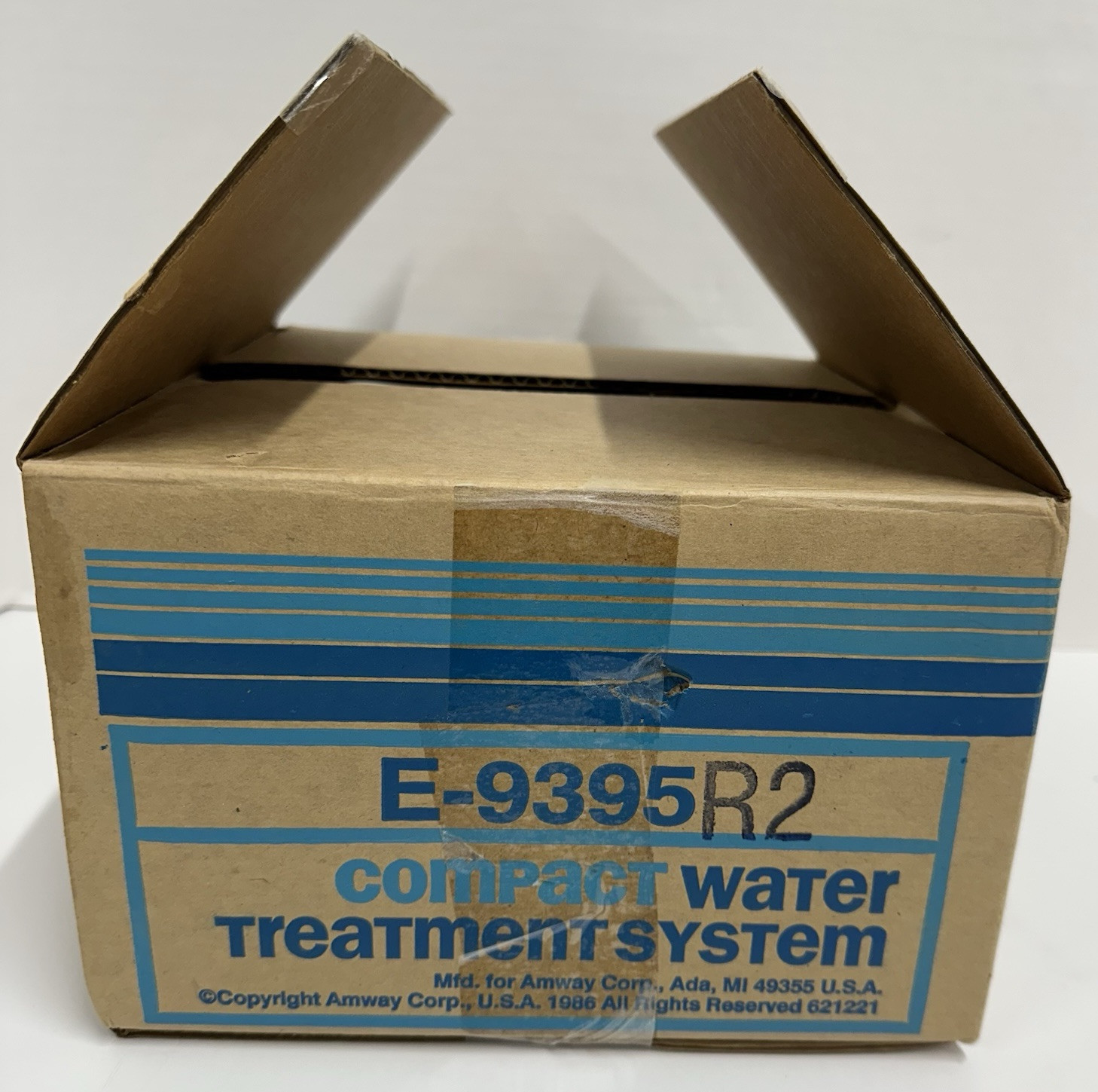 Amway E-9395 R2 Compact Water Treatment System with Sealed E-9396 Filter New